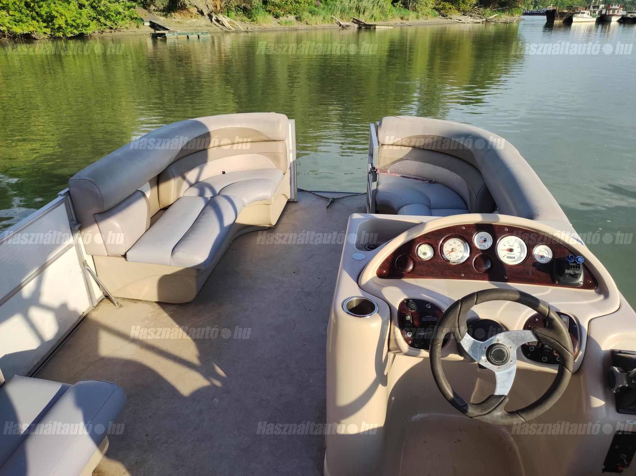 PONTOON BOAT 2016 - 1