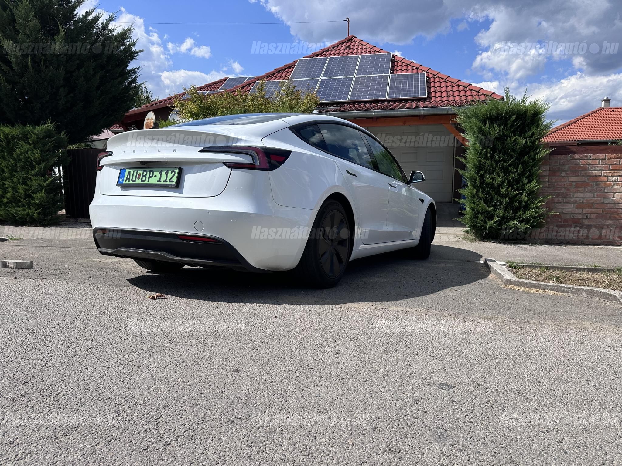 TESLA MODEL 3 2023/11 - 1