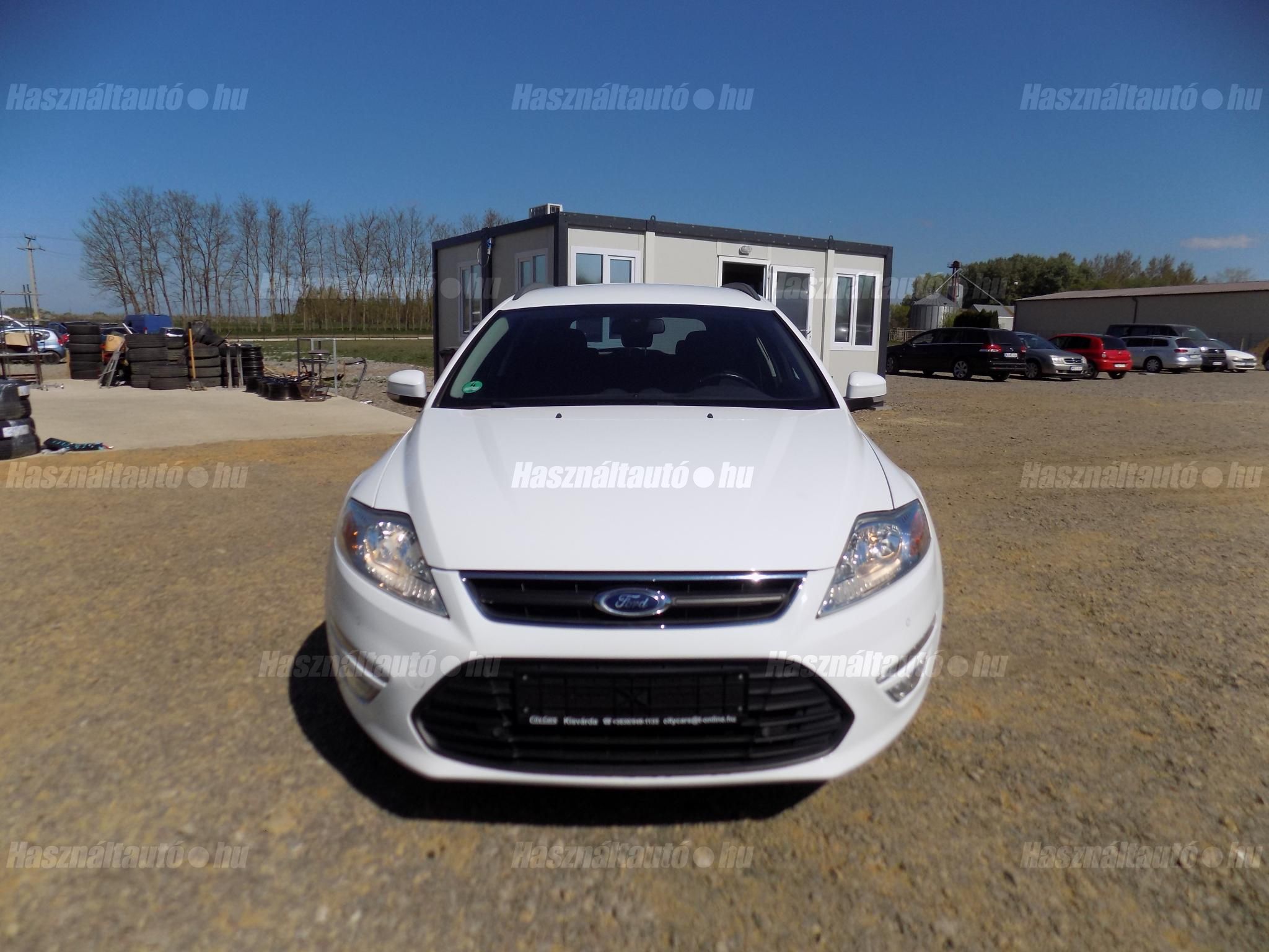 FORD MONDEO 2012/8 - 1