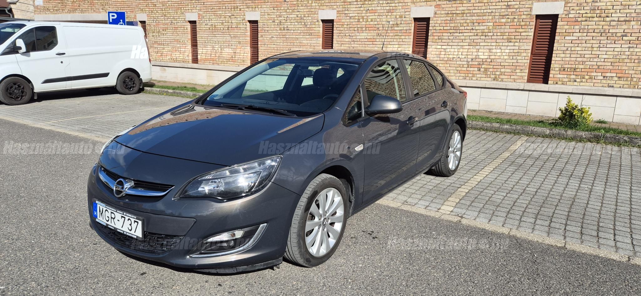 OPEL ASTRA J 2012/11 - 1
