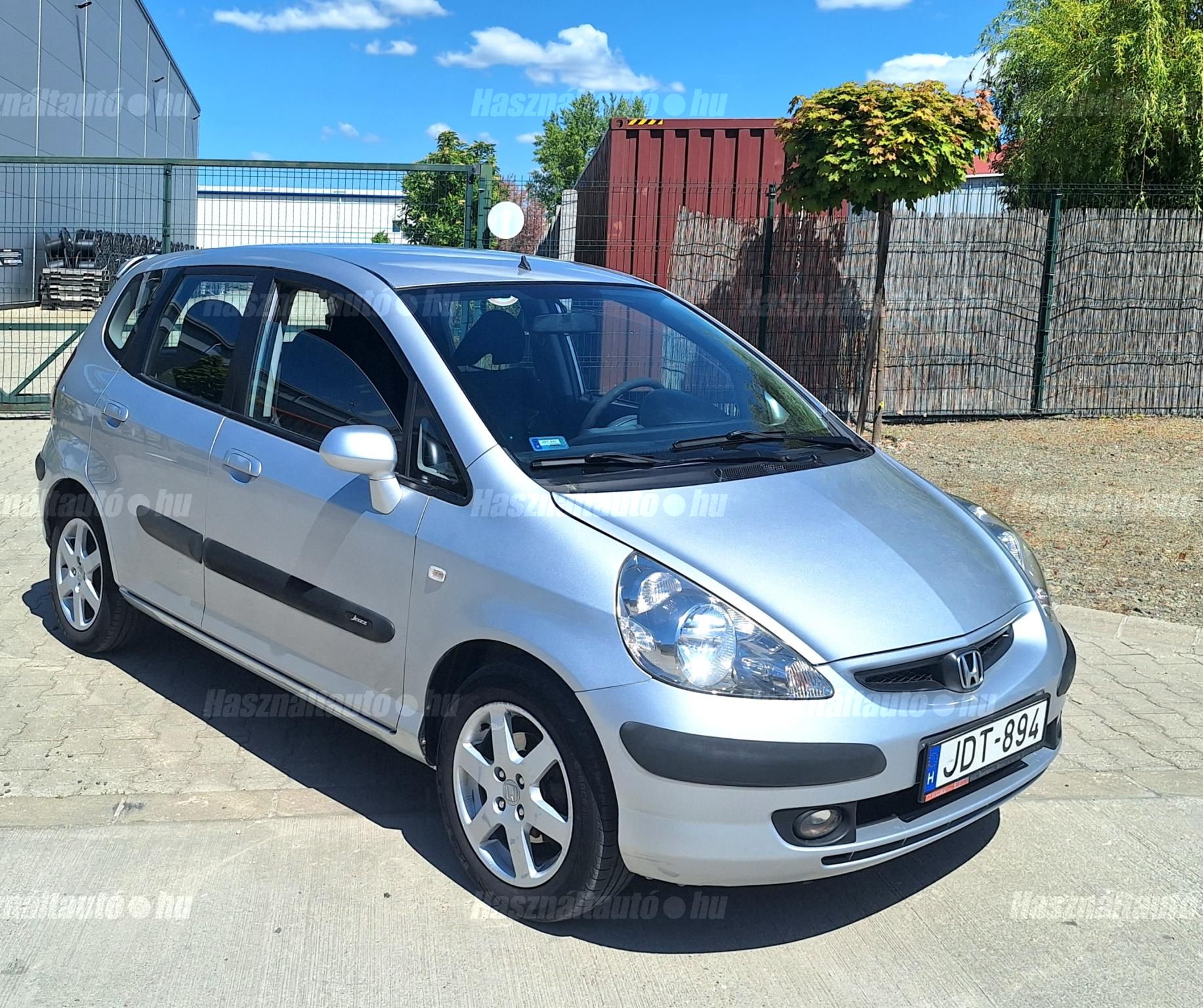 HONDA JAZZ 2005/8 - 1