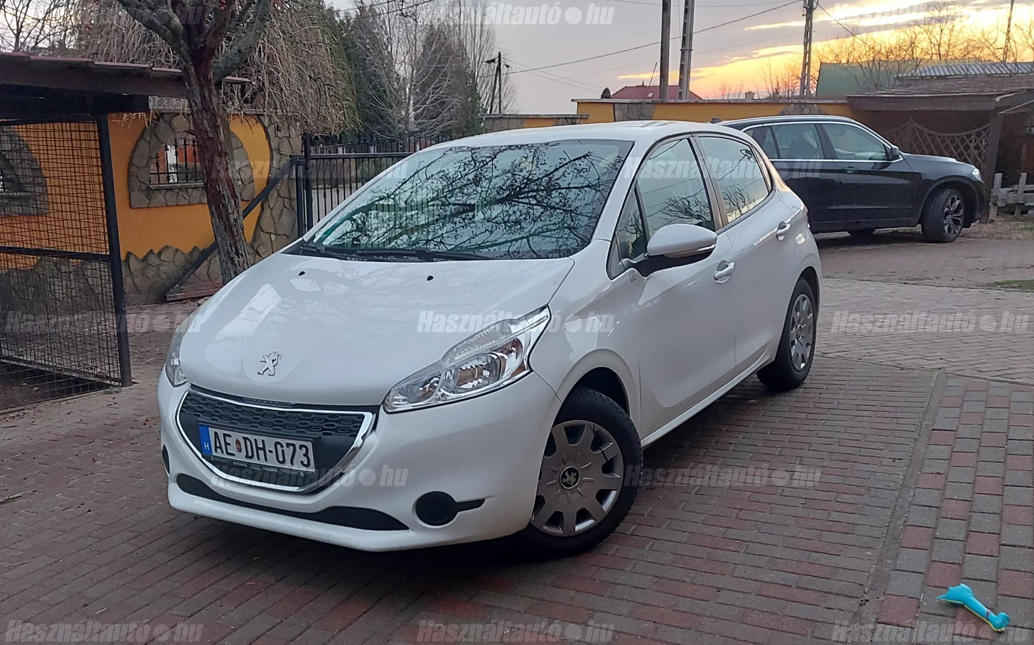 PEUGEOT 208 2014/8 - 1