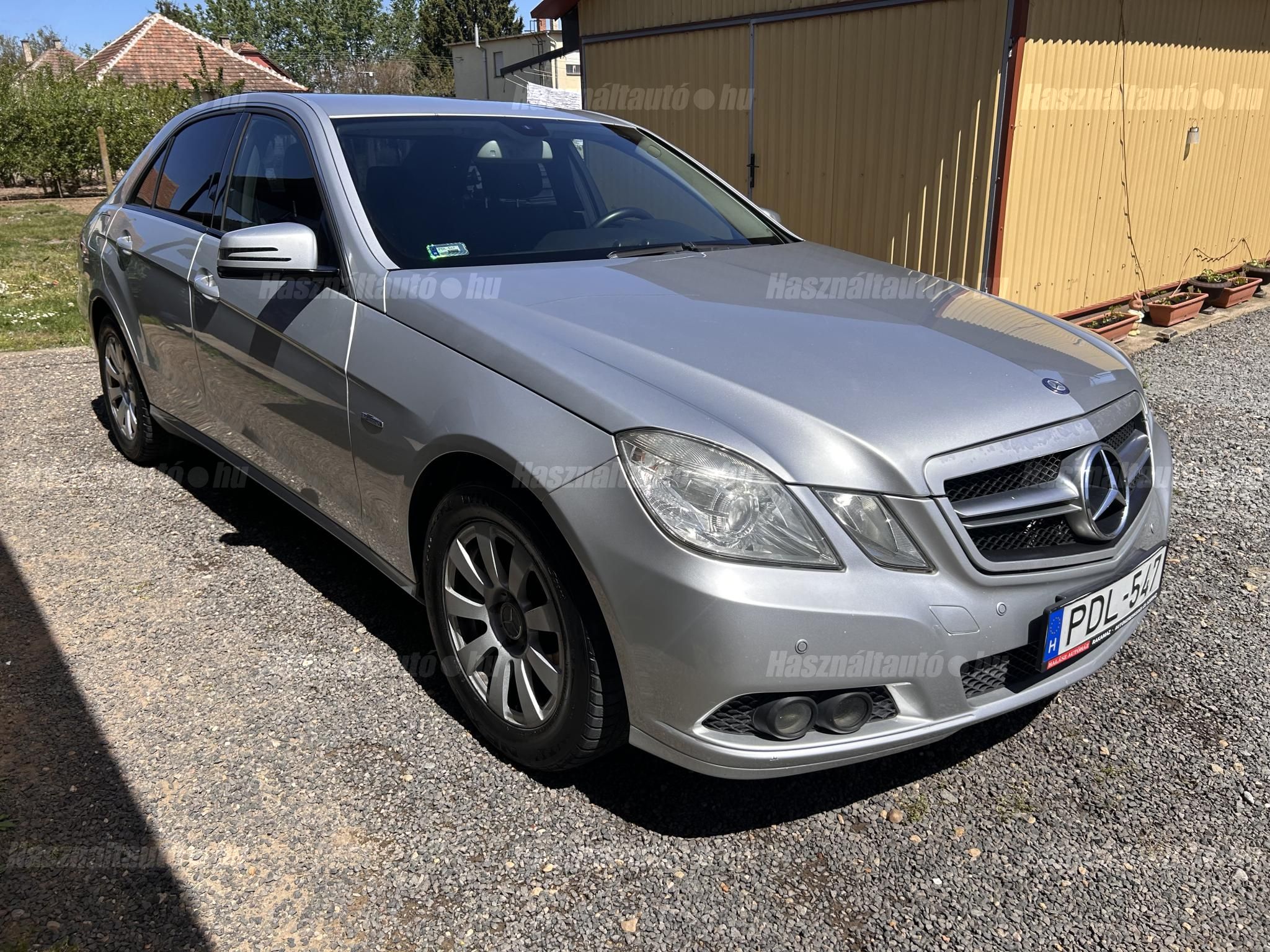 MERCEDES-BENZ E 220 2009/10 - 1
