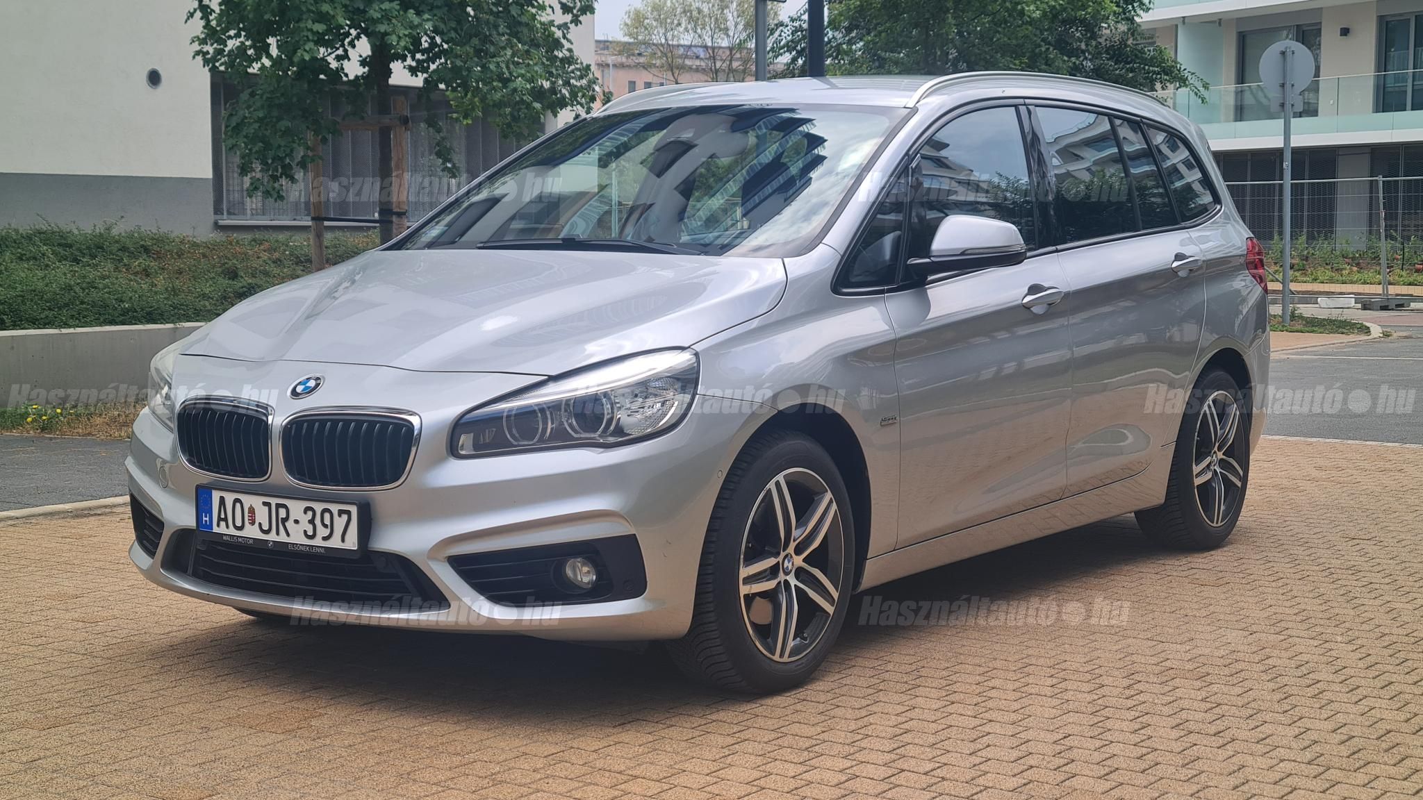 BMW 218 2016/11 - 1