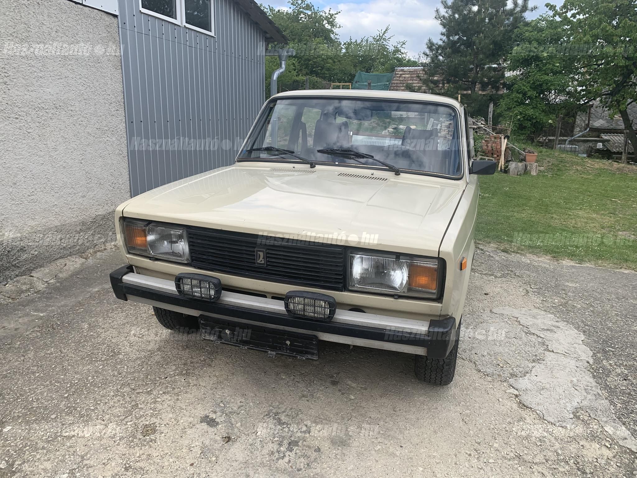 LADA 2105 1987/12 - 1
