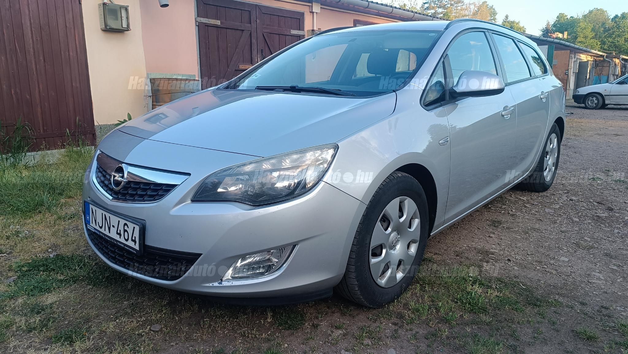 OPEL ASTRA J 2012/6 - 1