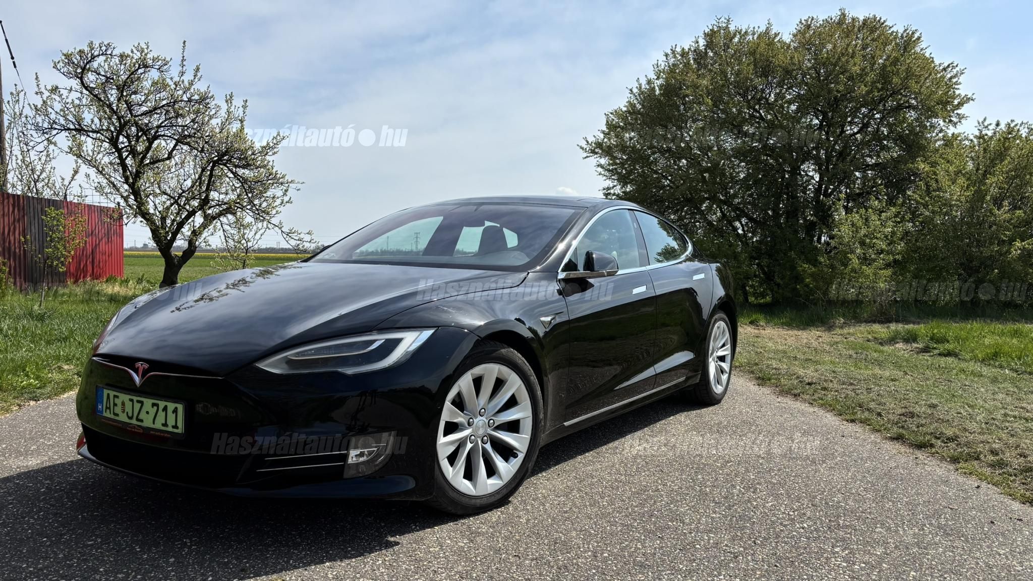 TESLA MODEL S 2017/5 - 1