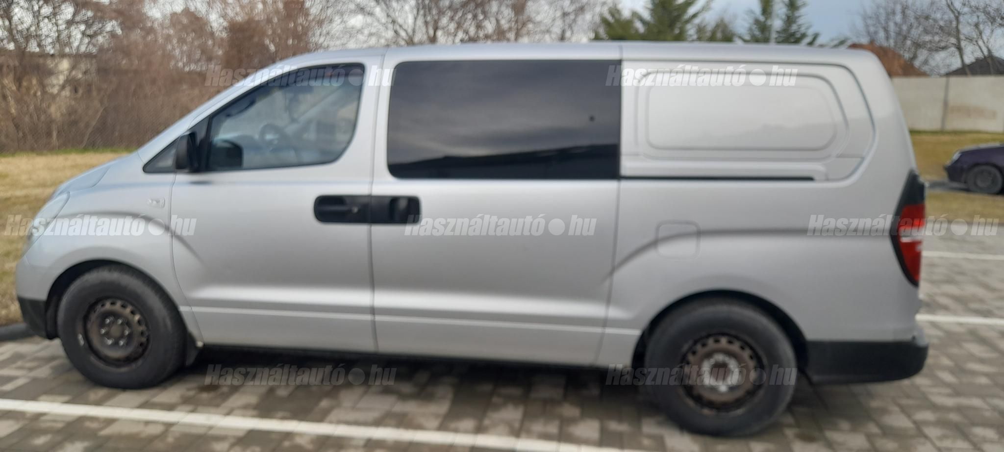 HYUNDAI H-1 2009/3 - 1