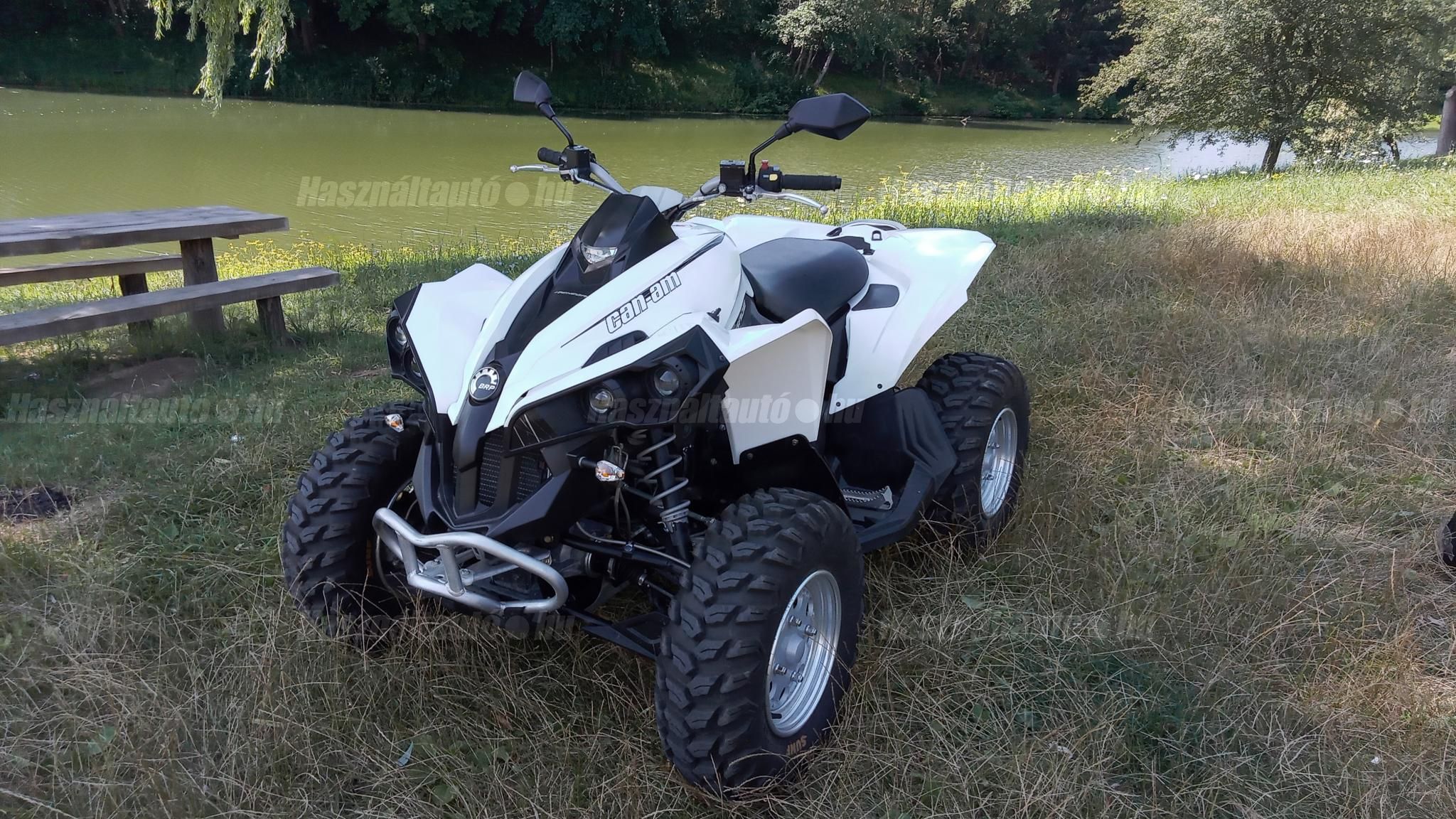 CAN-AM RENEGADE 2013/5 - 1