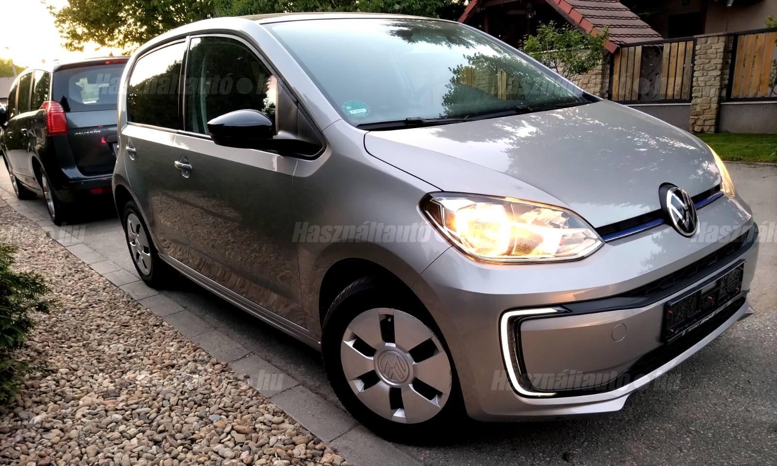 VOLKSWAGEN UP 2022/10 - 1