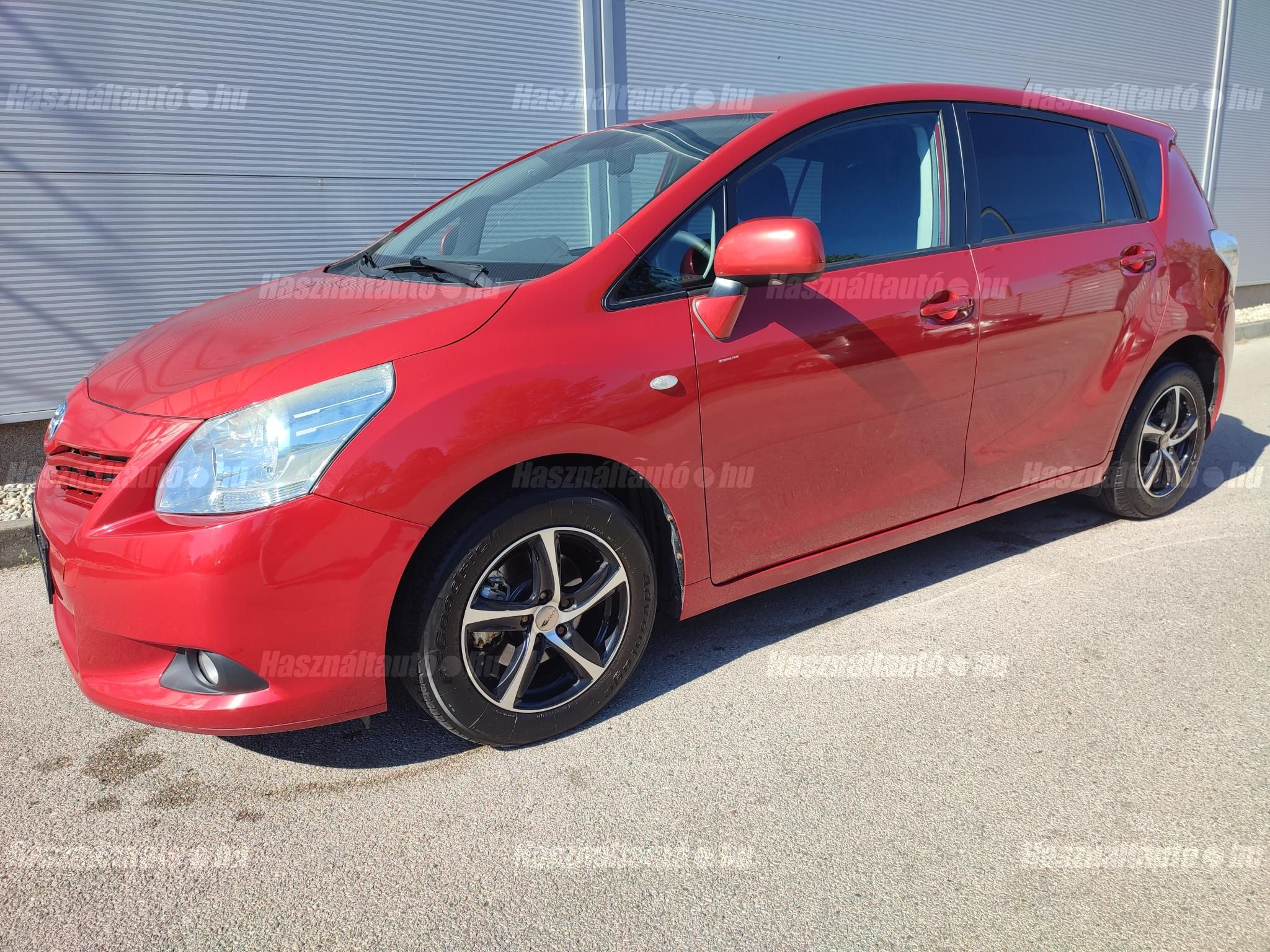 TOYOTA VERSO 2011/8 - 1
