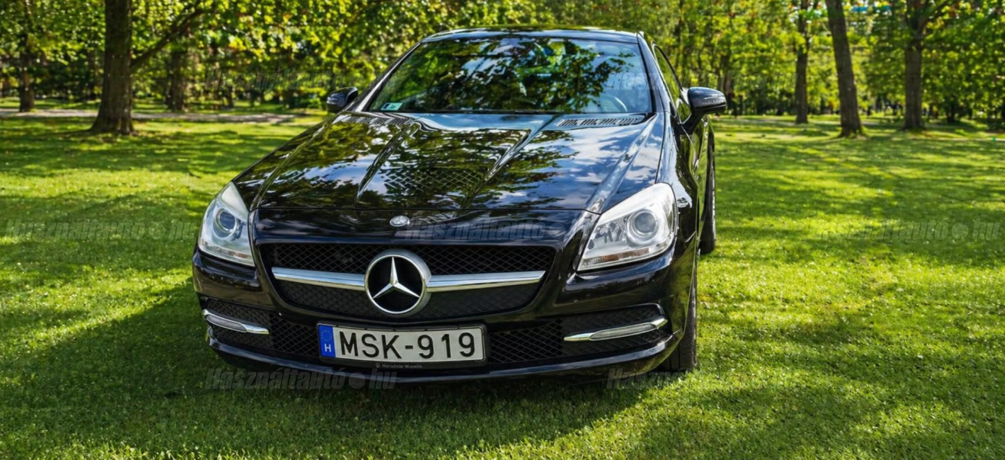 MERCEDES-BENZ SLK 200 2011/12 - 1