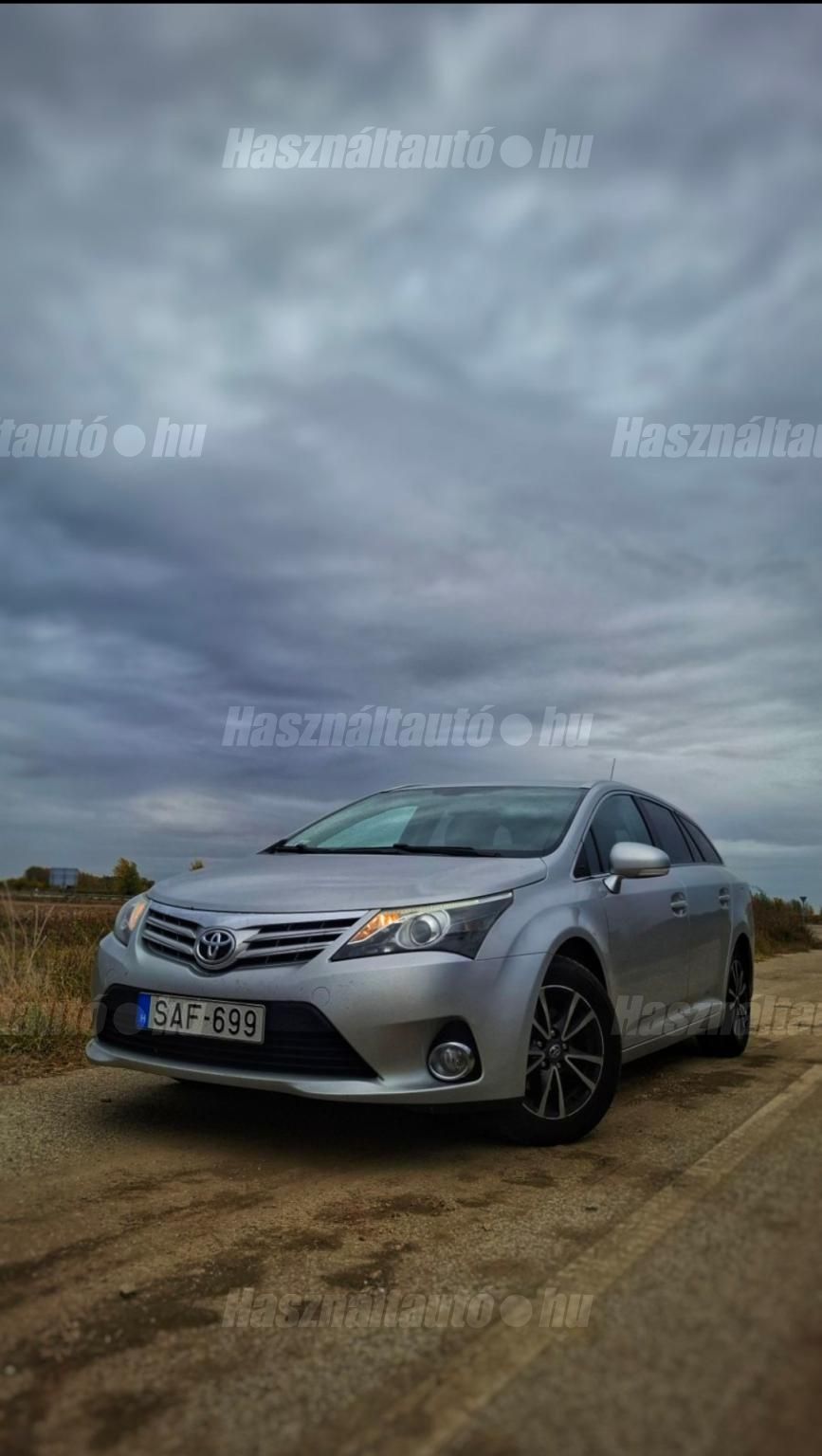 TOYOTA AVENSIS 2014 - 1