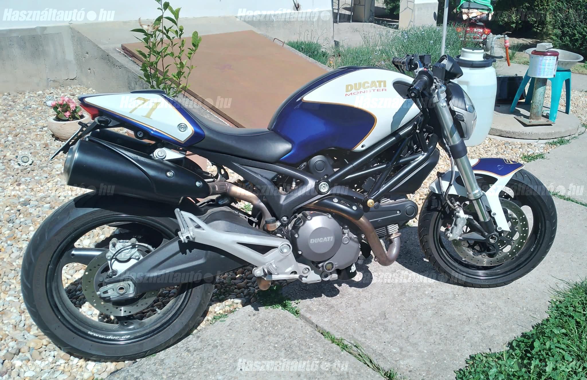 DUCATI MONSTER 696 2010/7 - 1