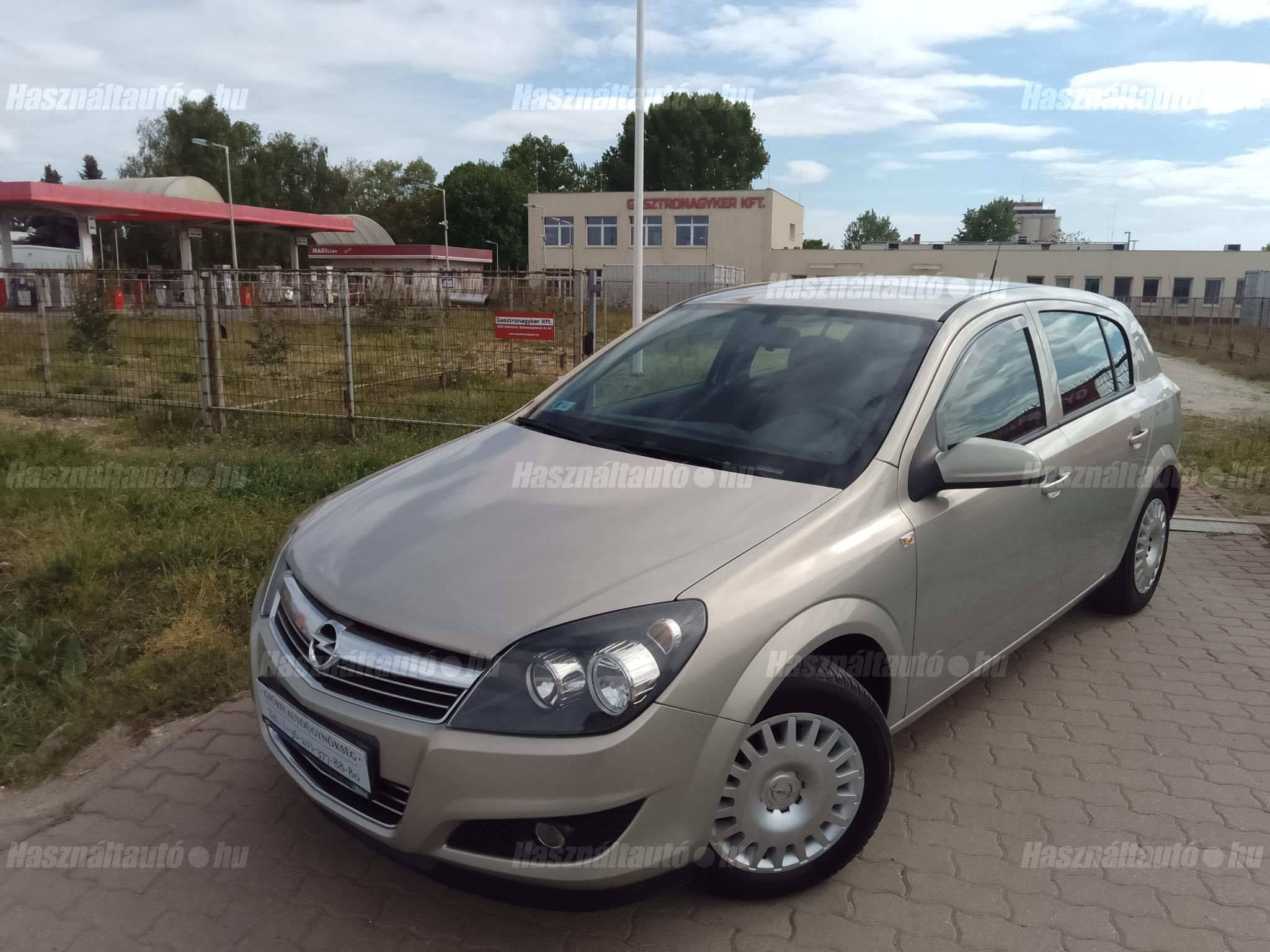 OPEL ASTRA H 2010/4 - 1