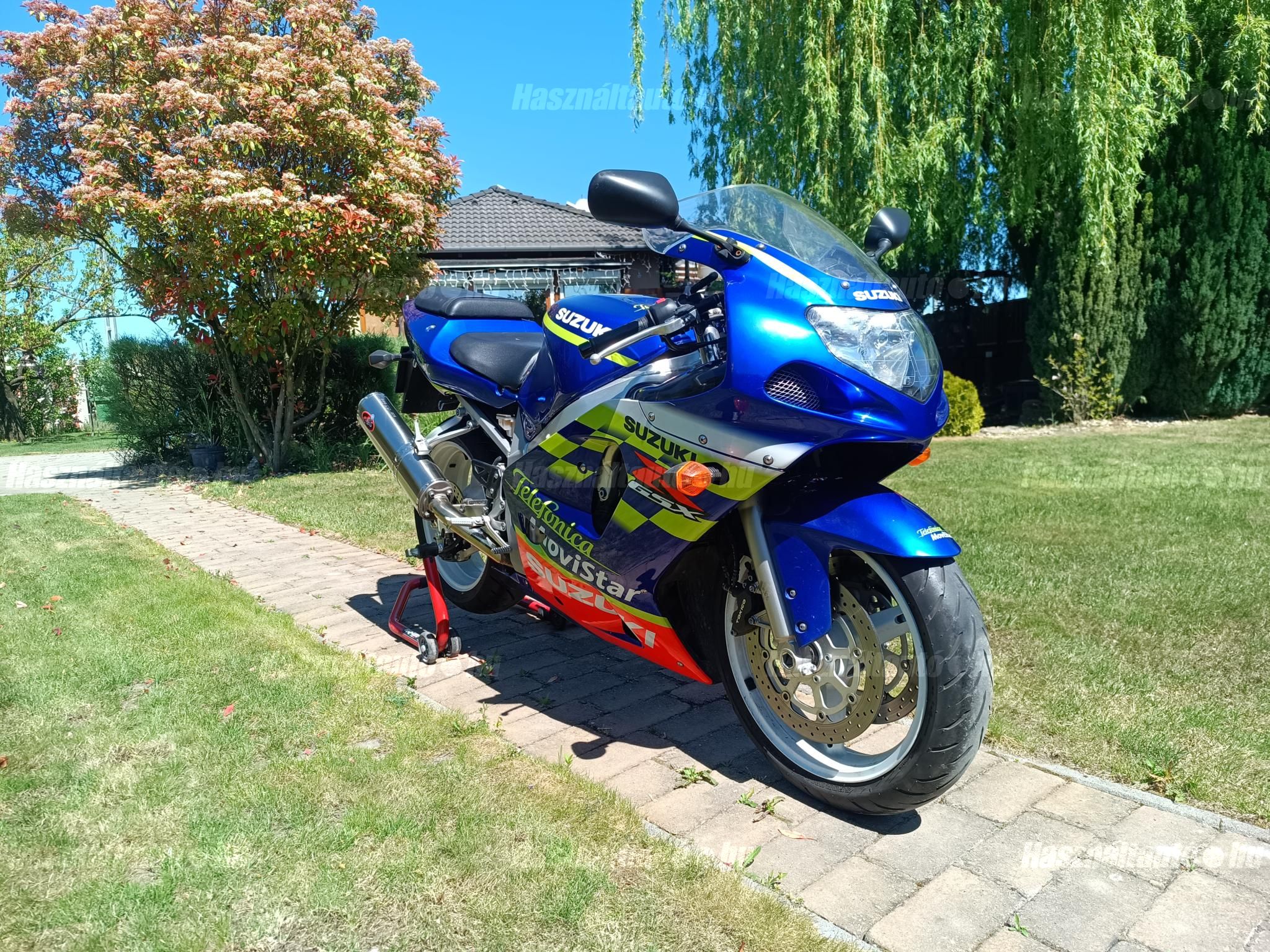 SUZUKI GSX-R 600 2002 - 1