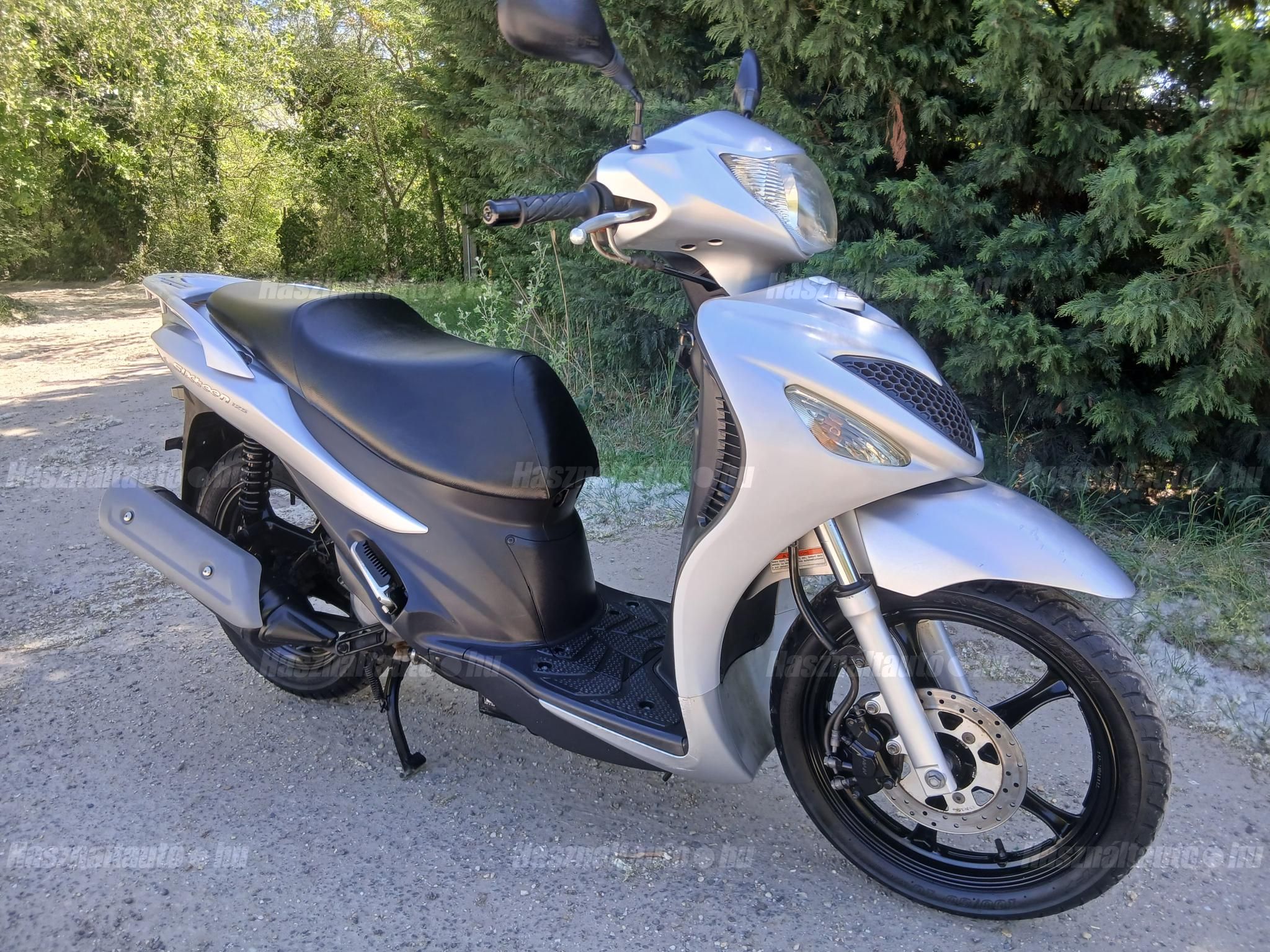 SUZUKI SIXTEEN 125 2010/8 - 1