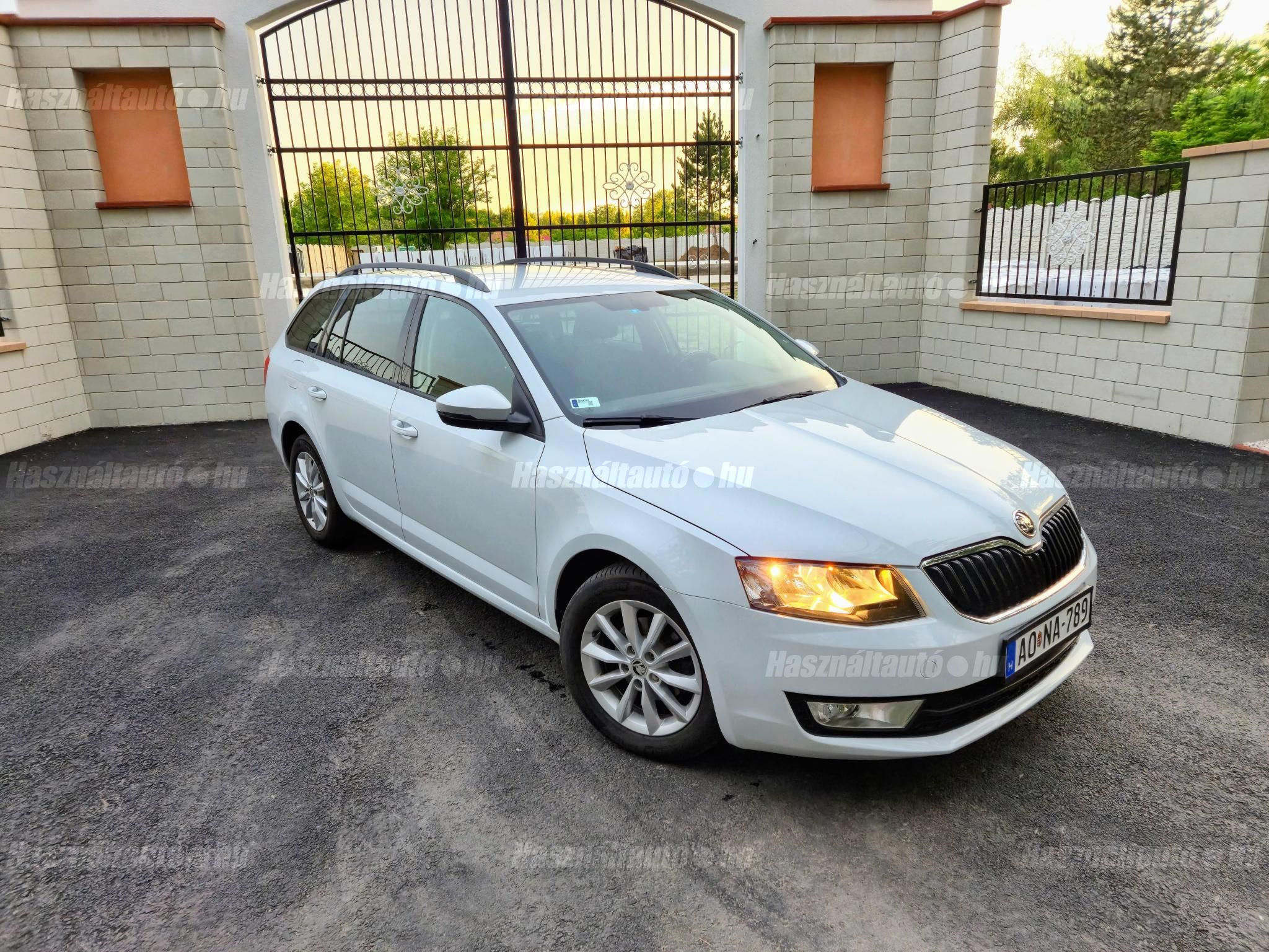 SKODA OCTAVIA 2016/11 - 1
