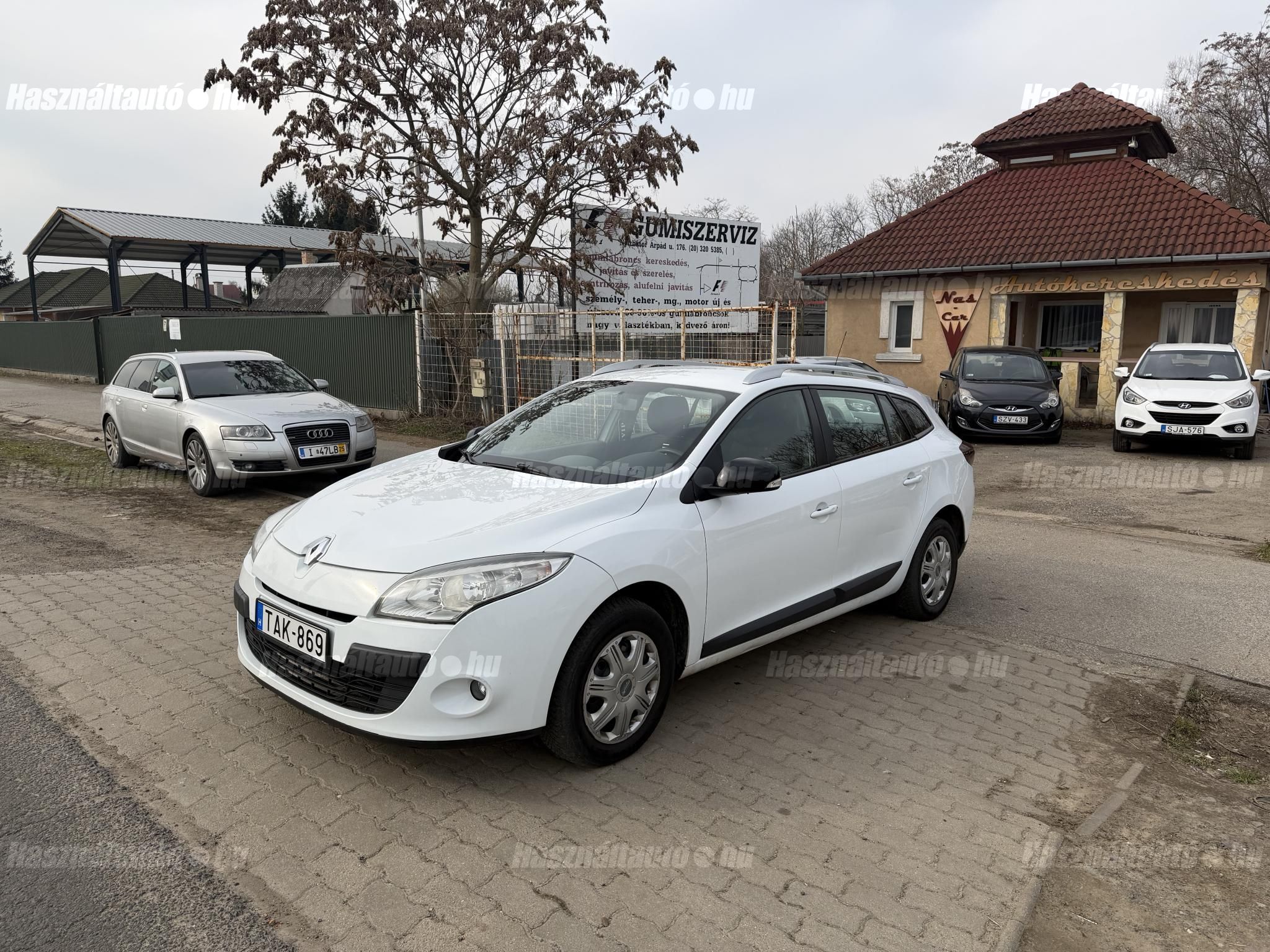 RENAULT MEGANE 2012/2 - 1