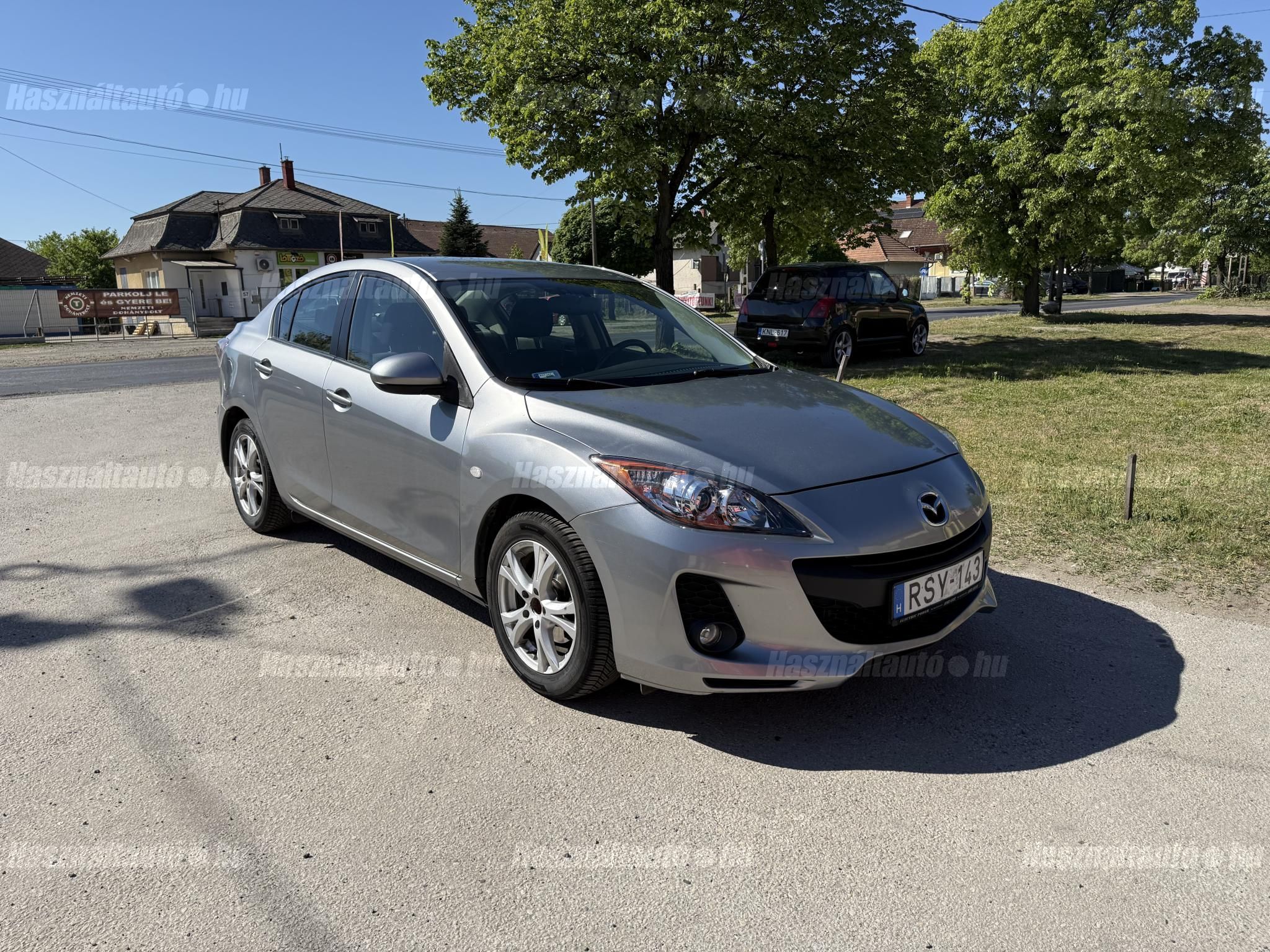 MAZDA 3 2013/6 - 1