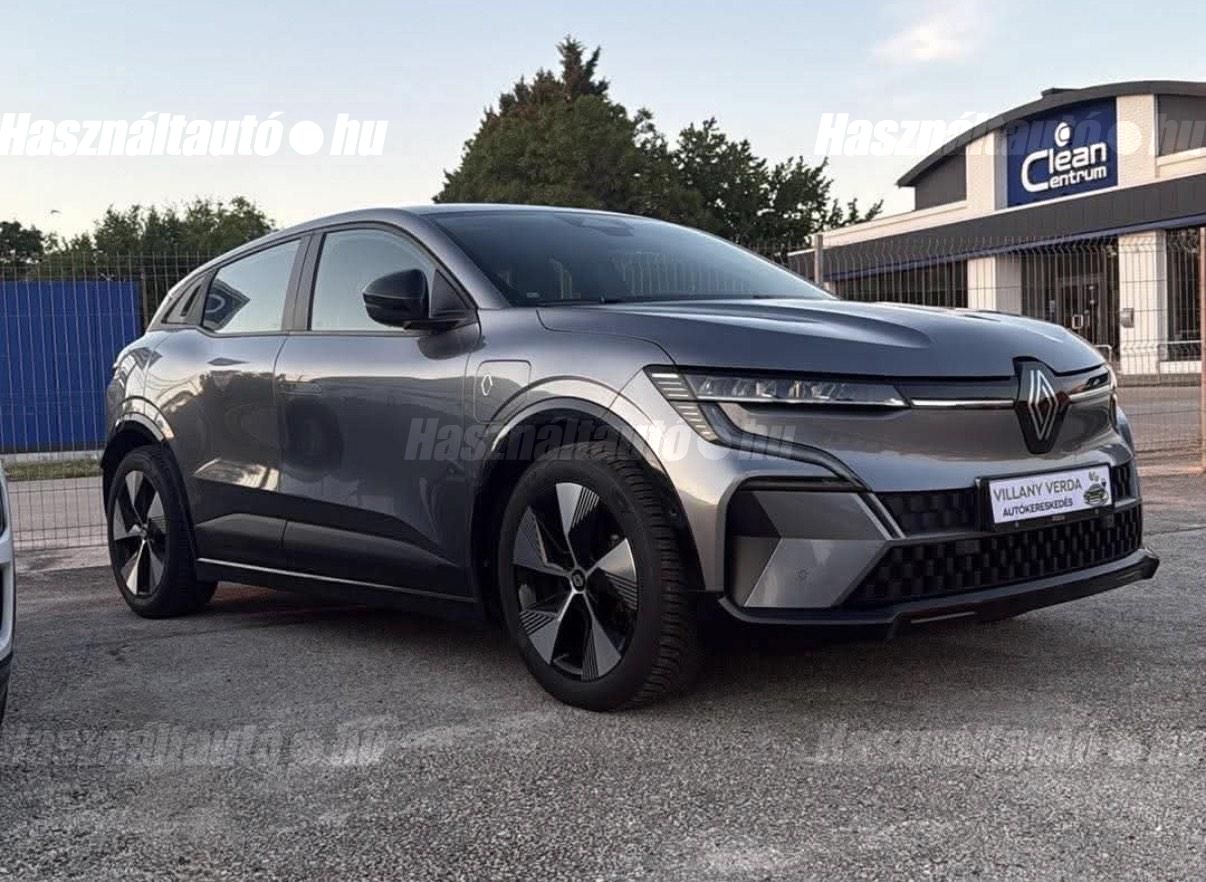 RENAULT MEGANE 2023/3 - 1