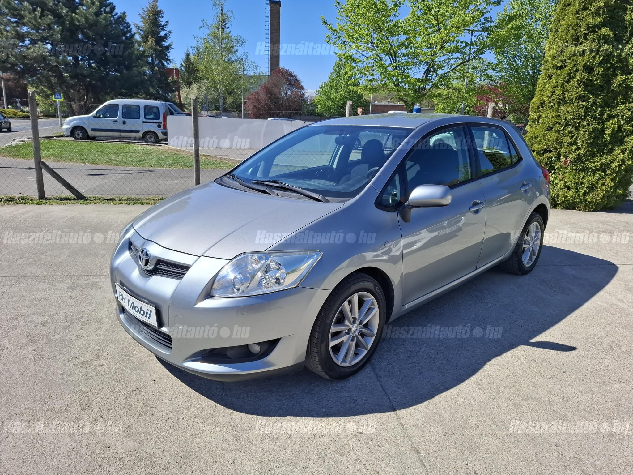 TOYOTA AURIS 2009/2 - 1