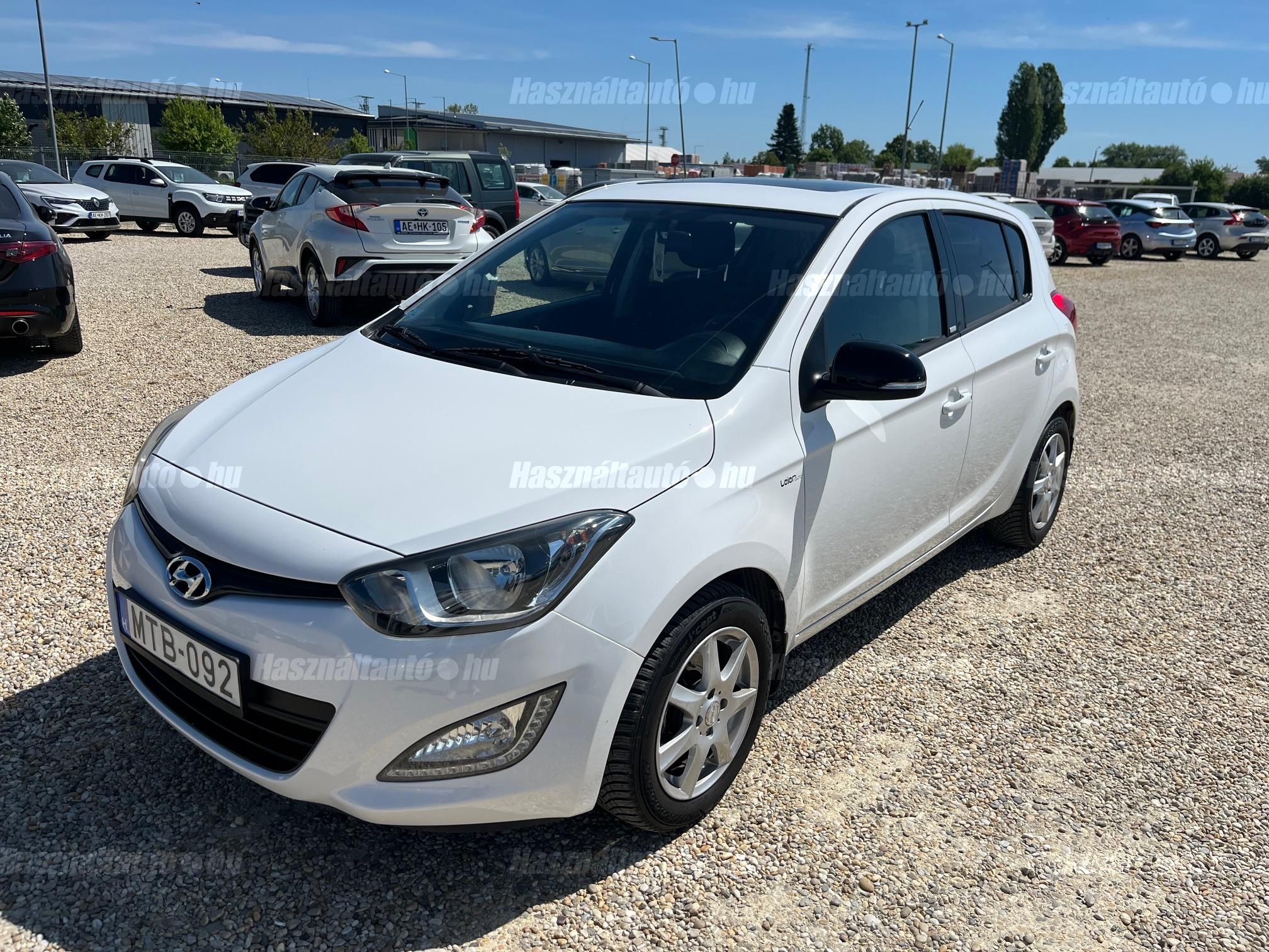 HYUNDAI I20 2014/7 - 1