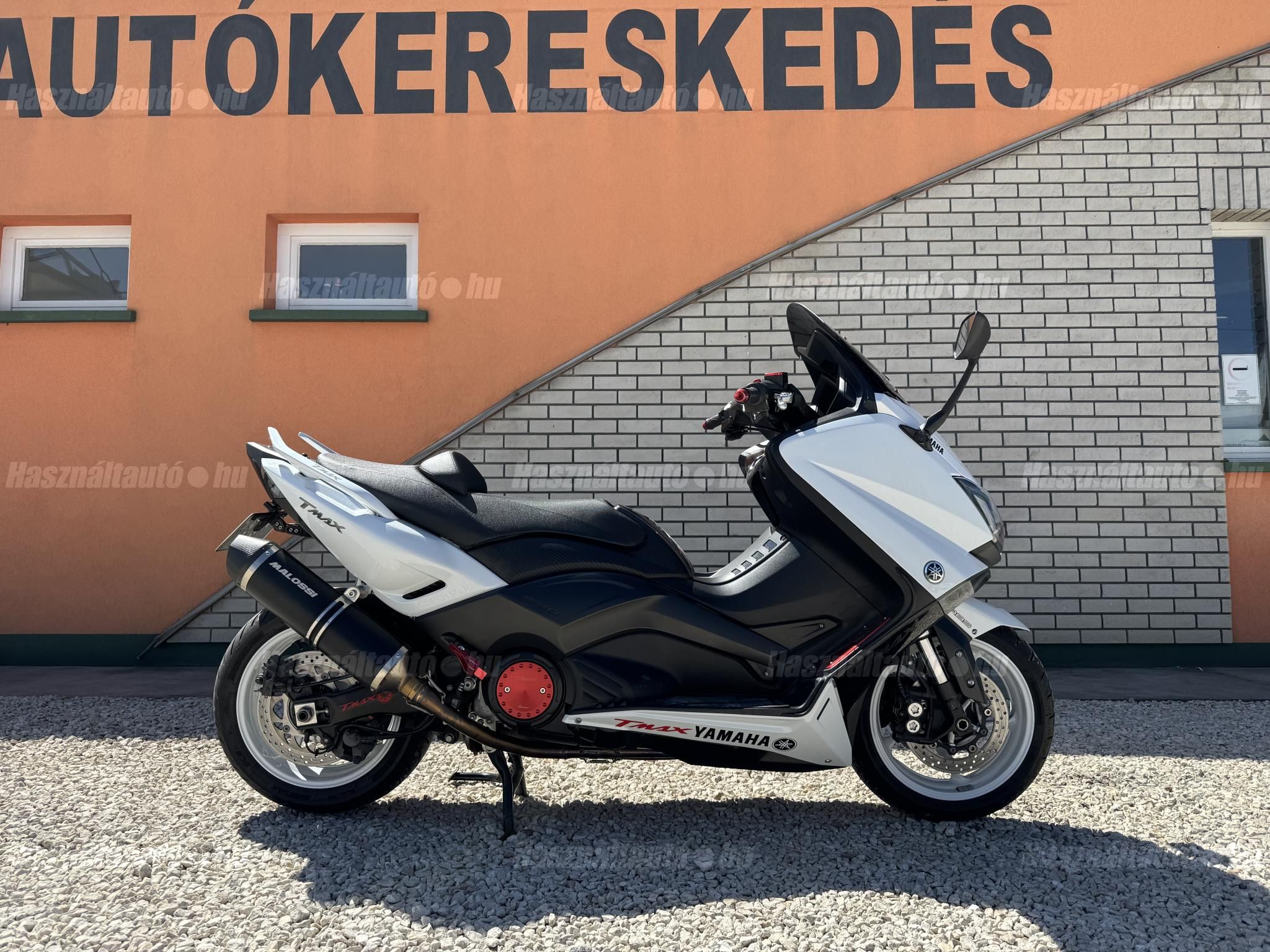 YAMAHA TMAX 2015/7 - 1