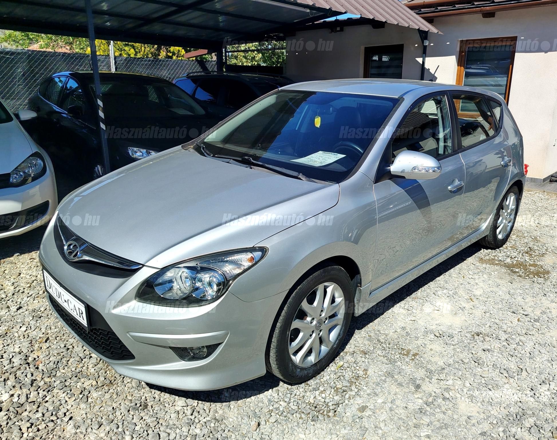 HYUNDAI I30 2010/6 - 1