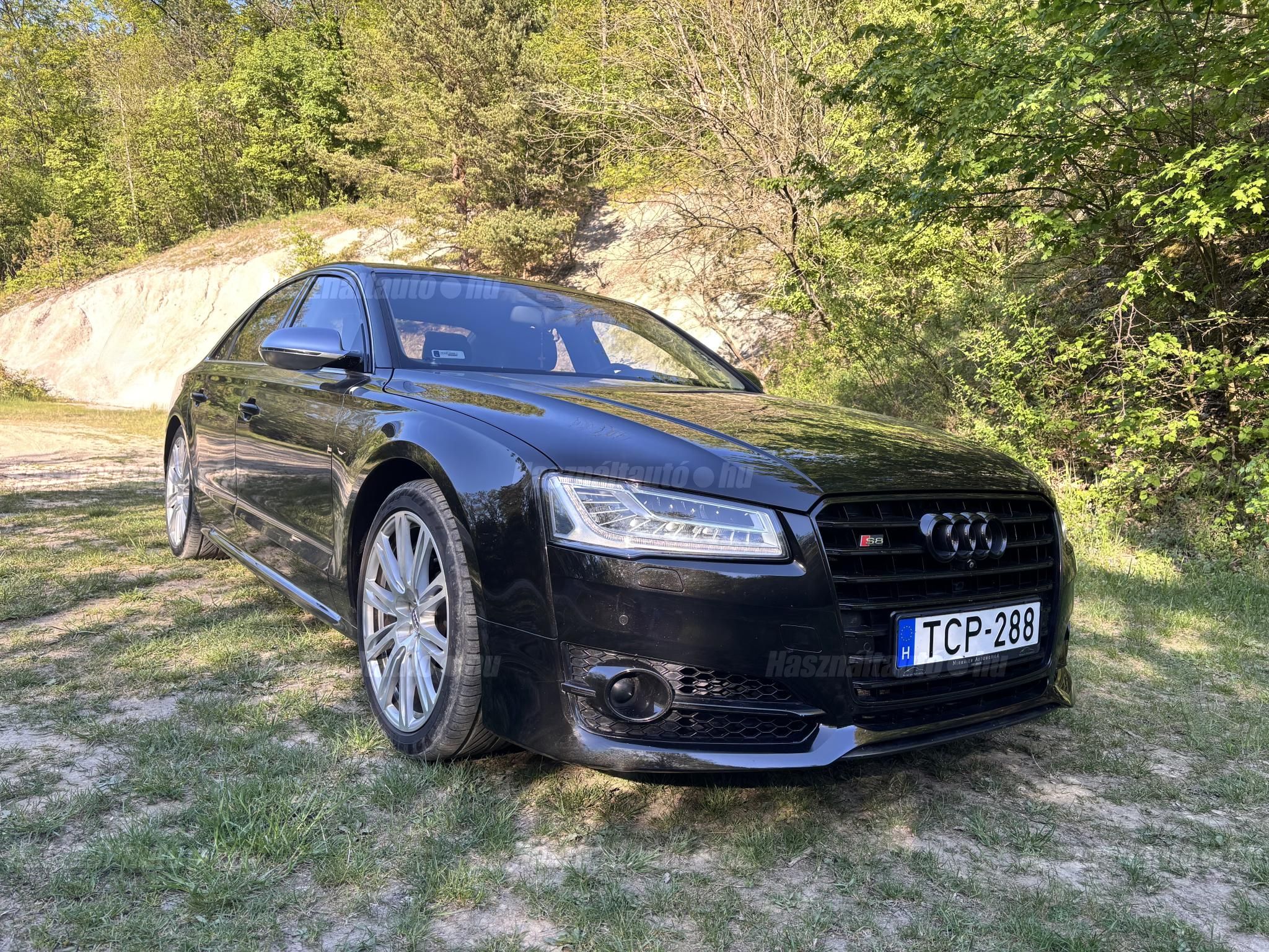 AUDI S8 2015/10 - 1