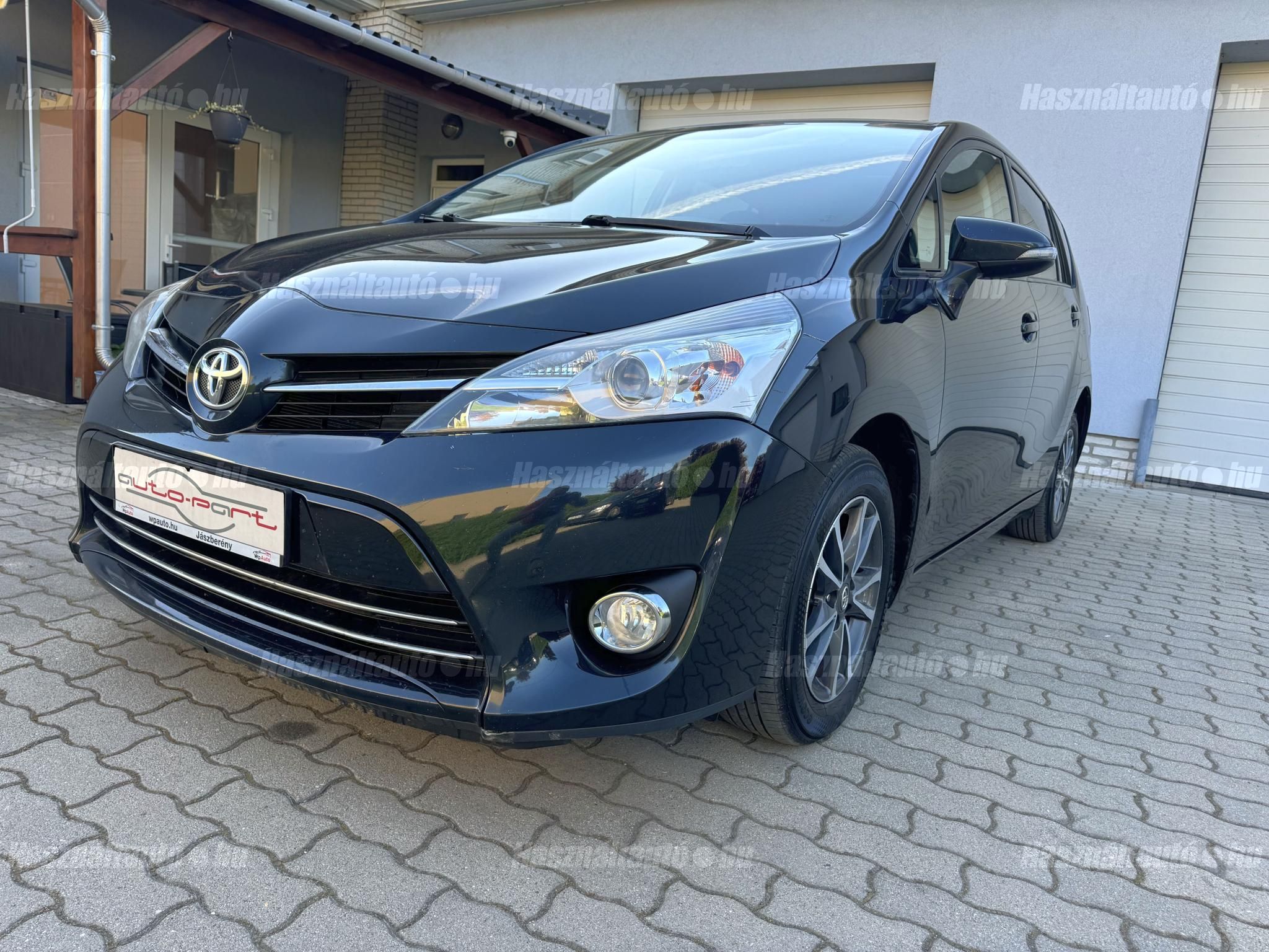 TOYOTA VERSO 2014/2 - 1