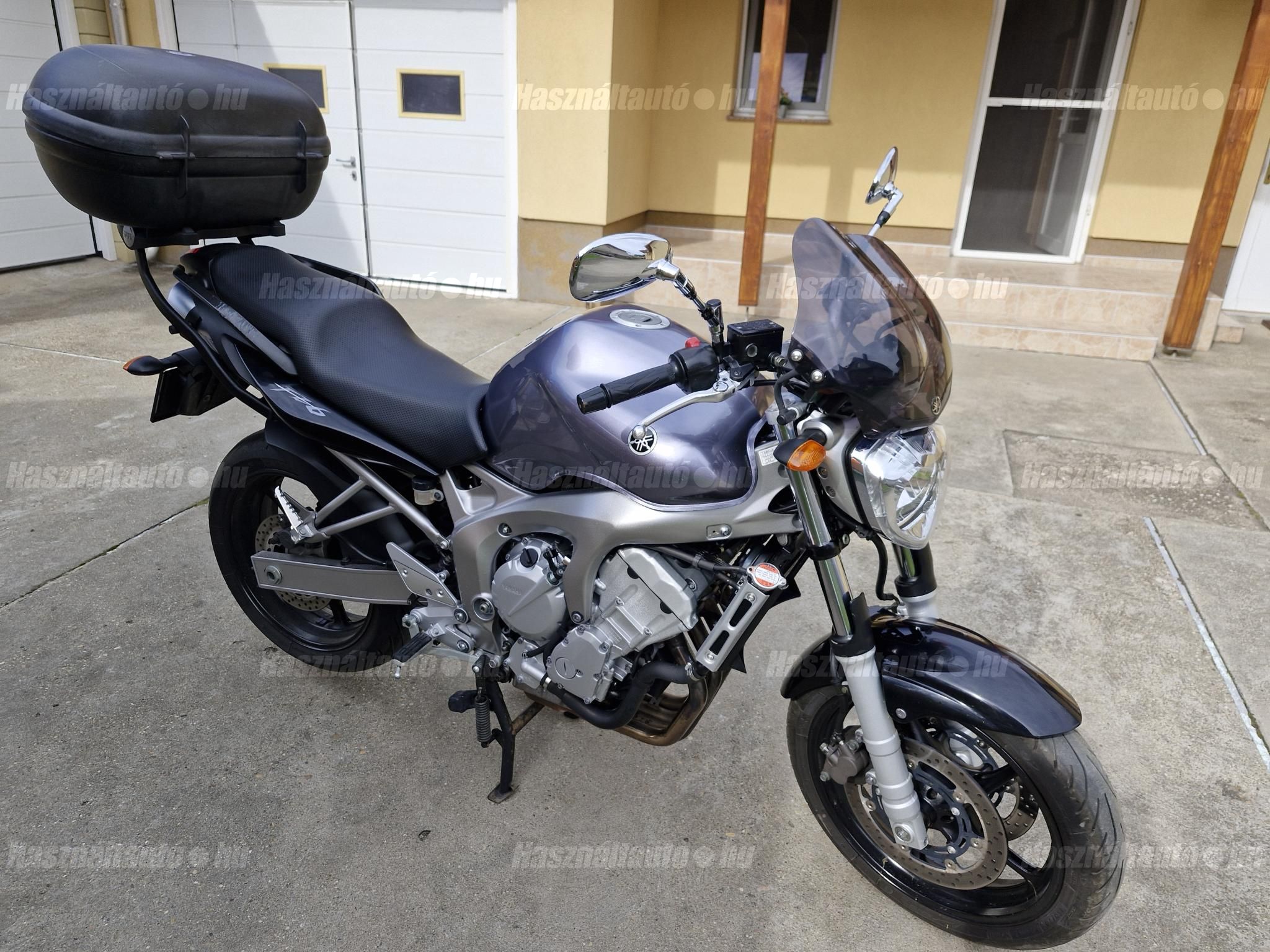 YAMAHA FZ6-N 2008/8 - 1