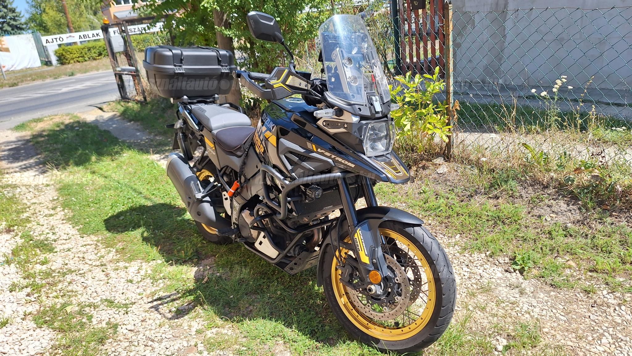 SUZUKI V-STROM 1050 XT ABS 2021/11 - 1