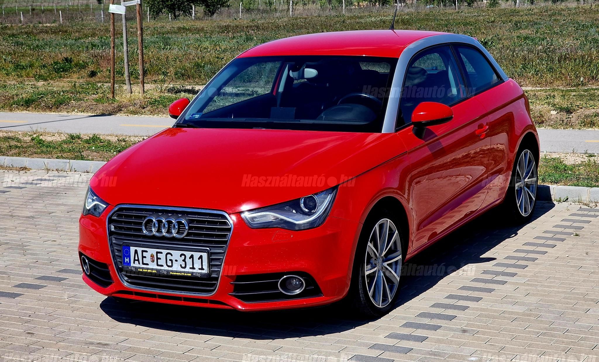 AUDI A1 2010/12 - 1