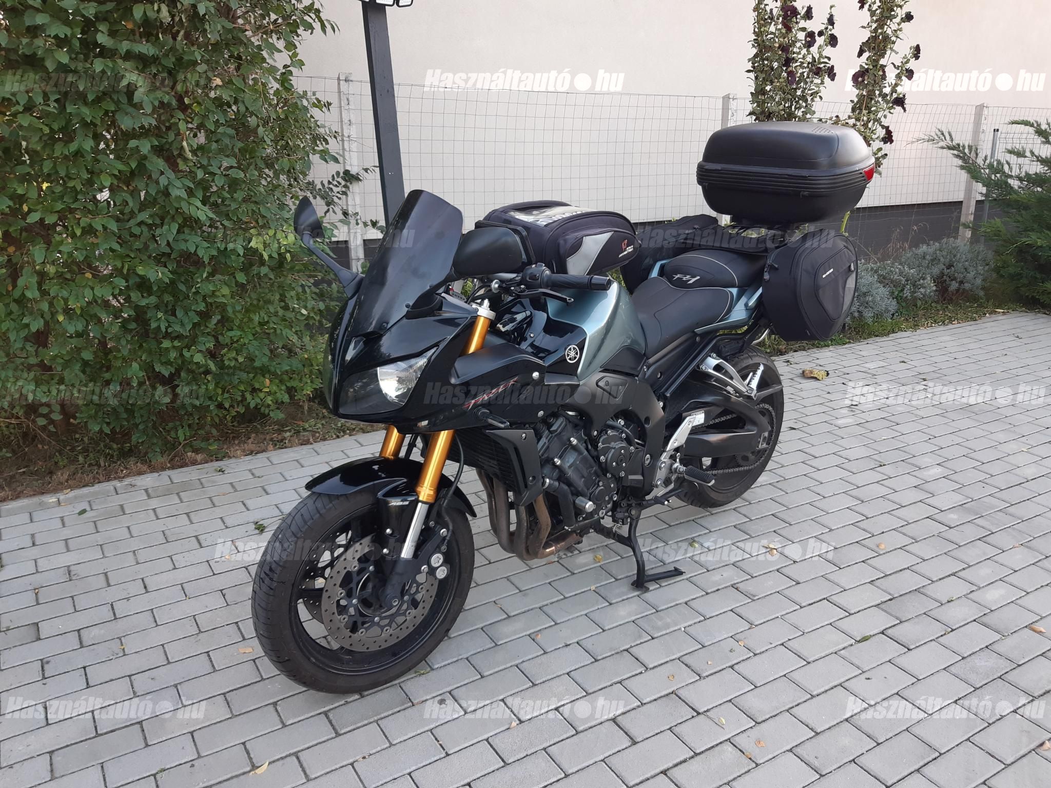 YAMAHA FZ1-S 2007/6 - 1