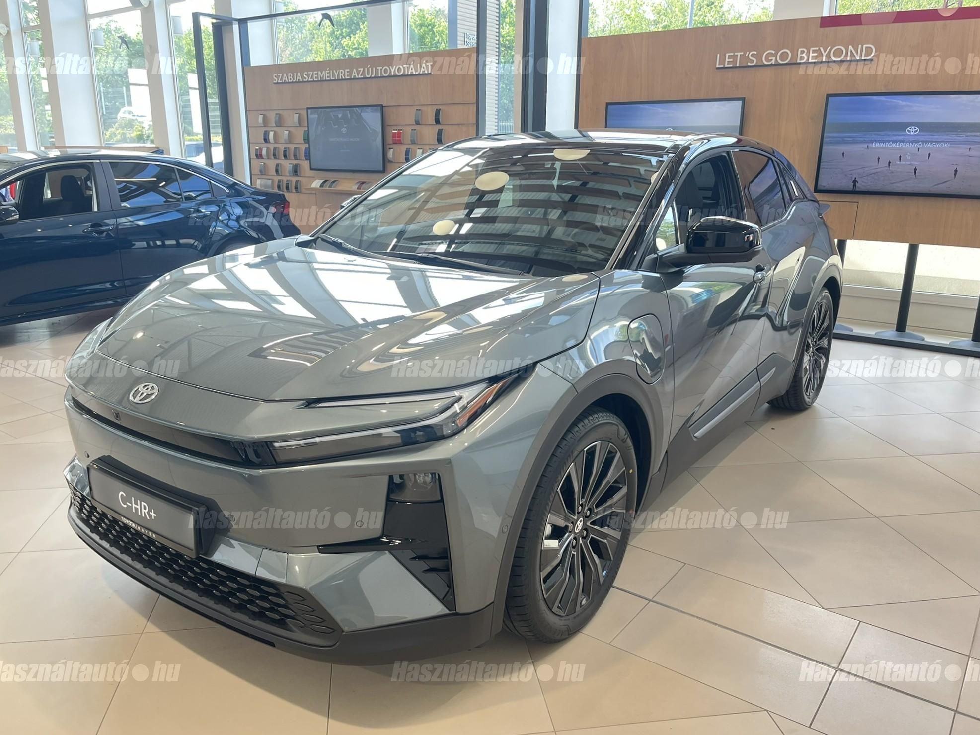 TOYOTA C-HR 2026 - 1
