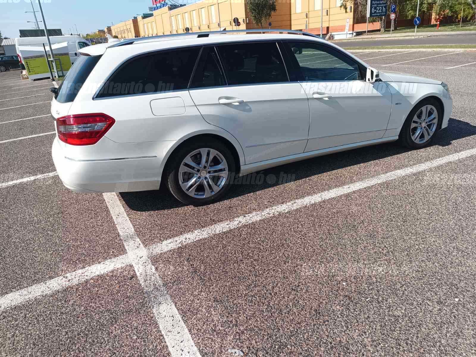 MERCEDES-BENZ E 250 2011/6 - 1