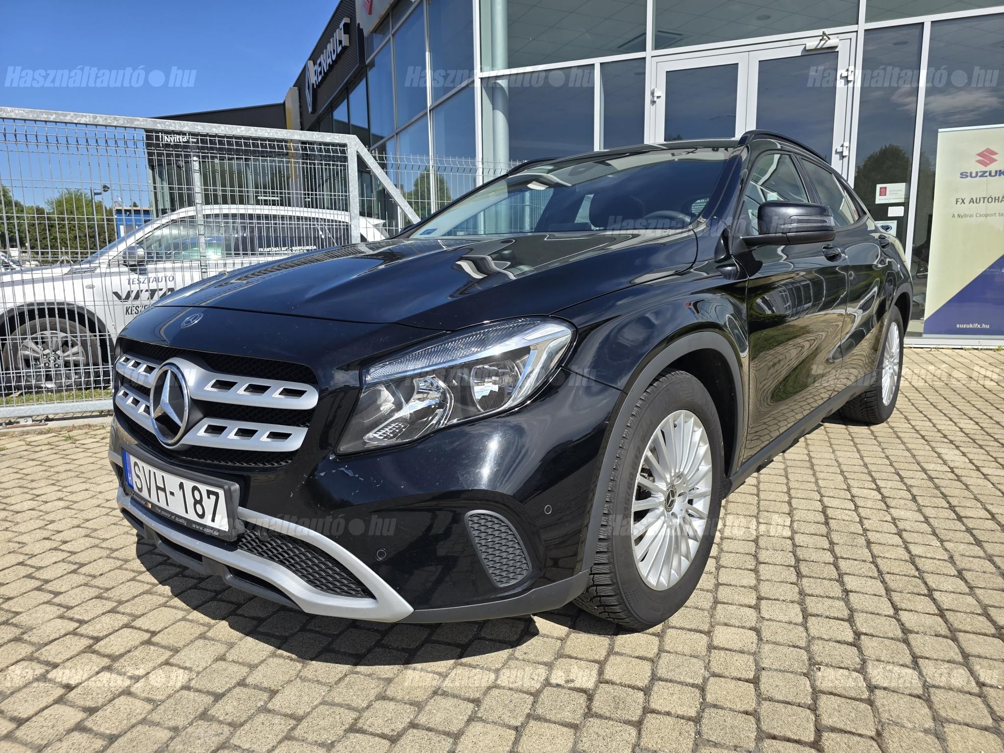 MERCEDES-BENZ GLA 200 2018/6 - 1
