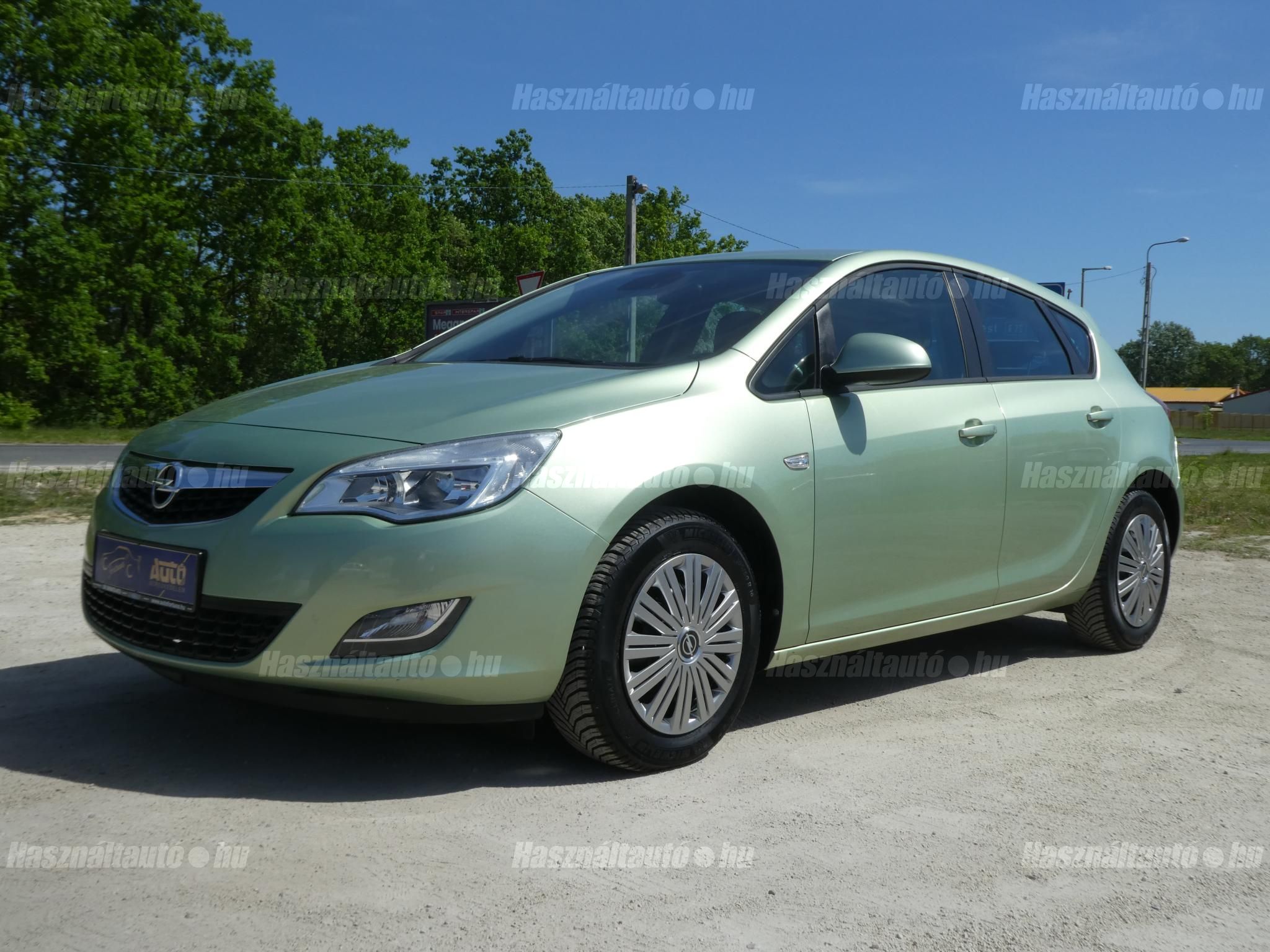 OPEL ASTRA J 2010/12 - 1