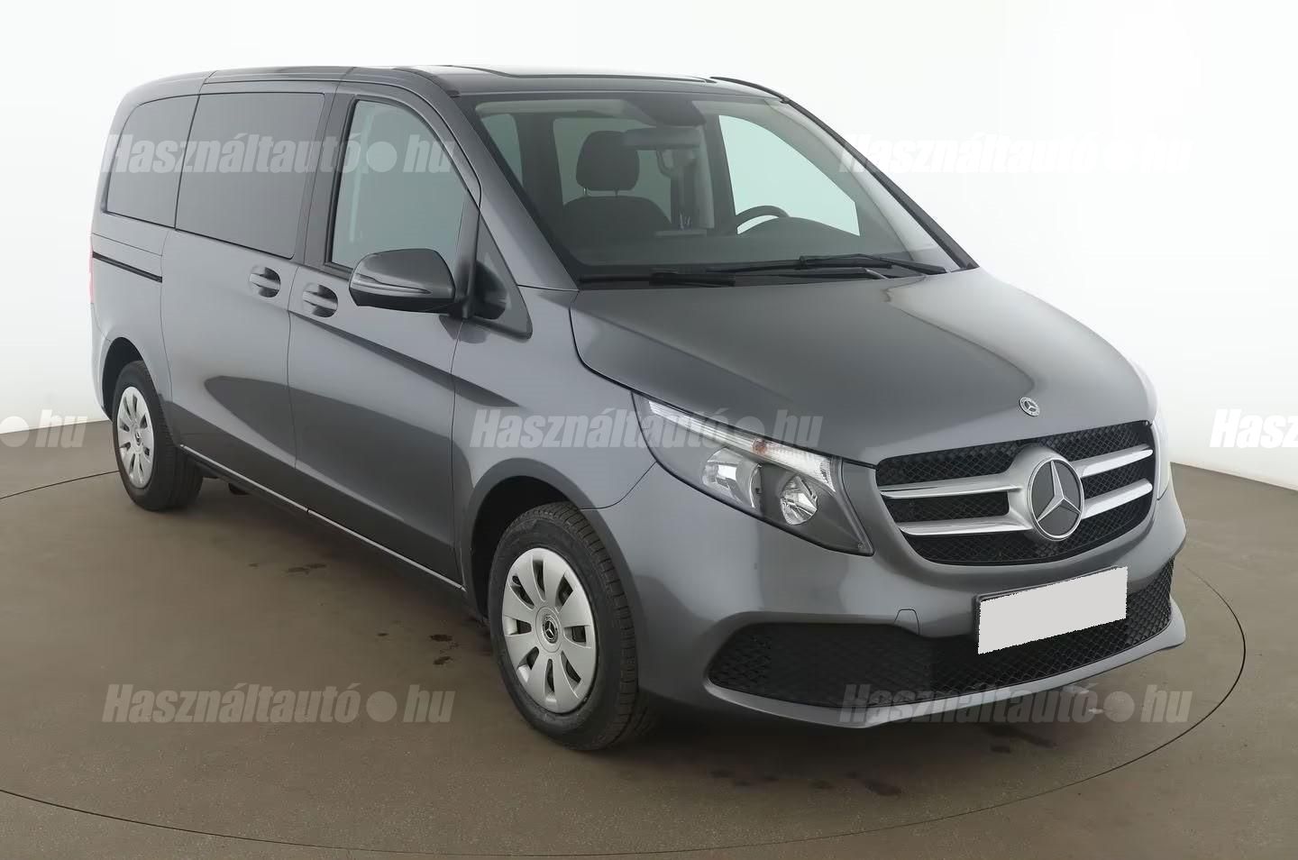 MERCEDES-BENZ V-OSZTÁLY 2022/8 - 1
