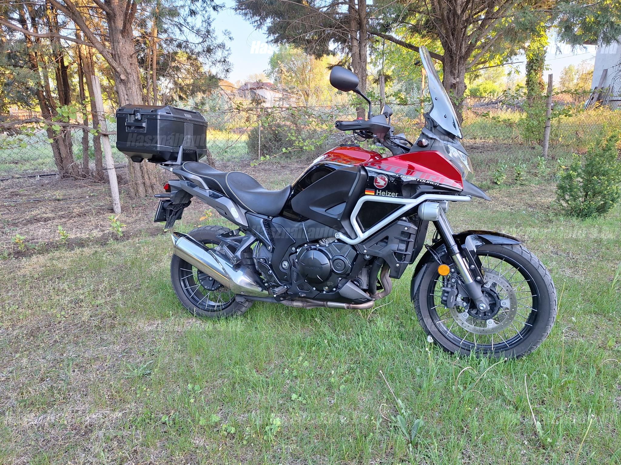 HONDA VFR 1200 X 2016/4 - 1