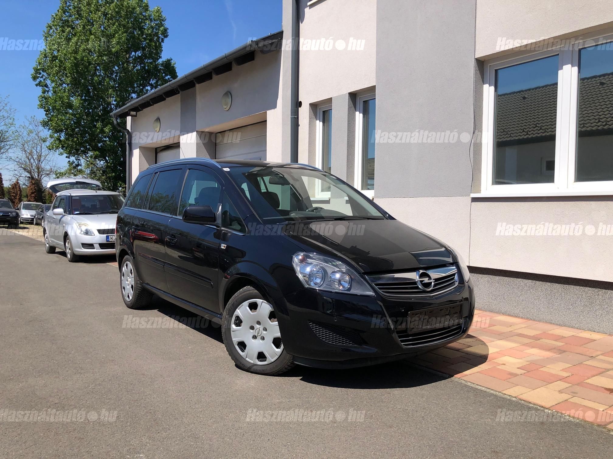 OPEL ZAFIRA B 2012/3 - 1
