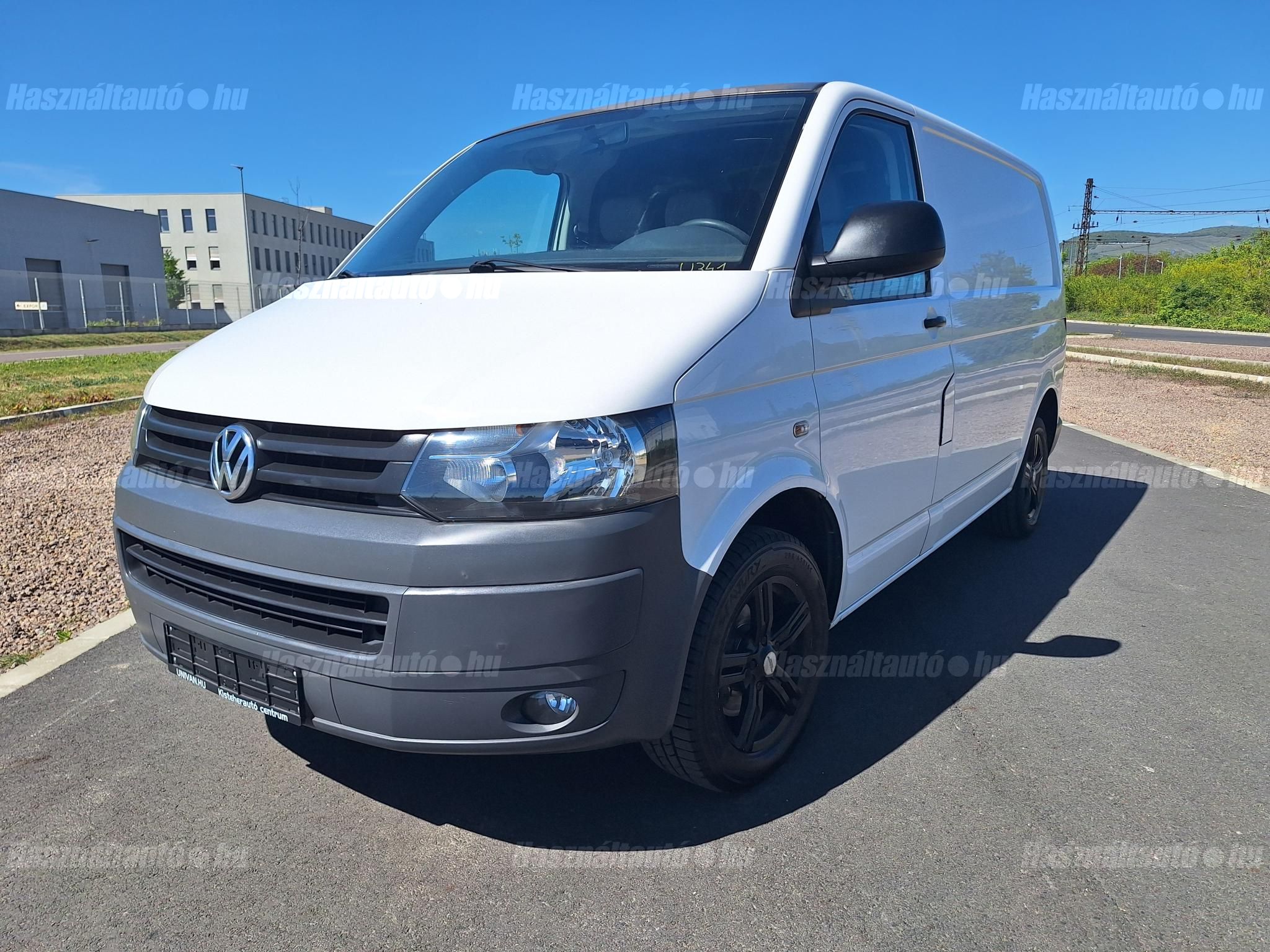 VOLKSWAGEN TRANSPORTER T5 2012/6 - 1