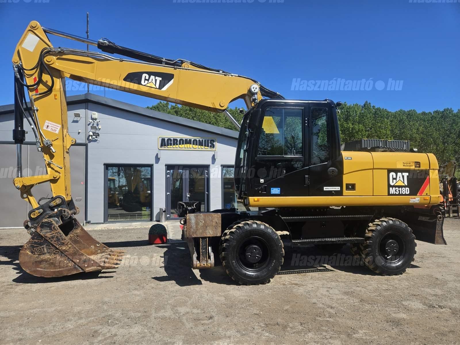 CATERPILLAR 2012 - 1