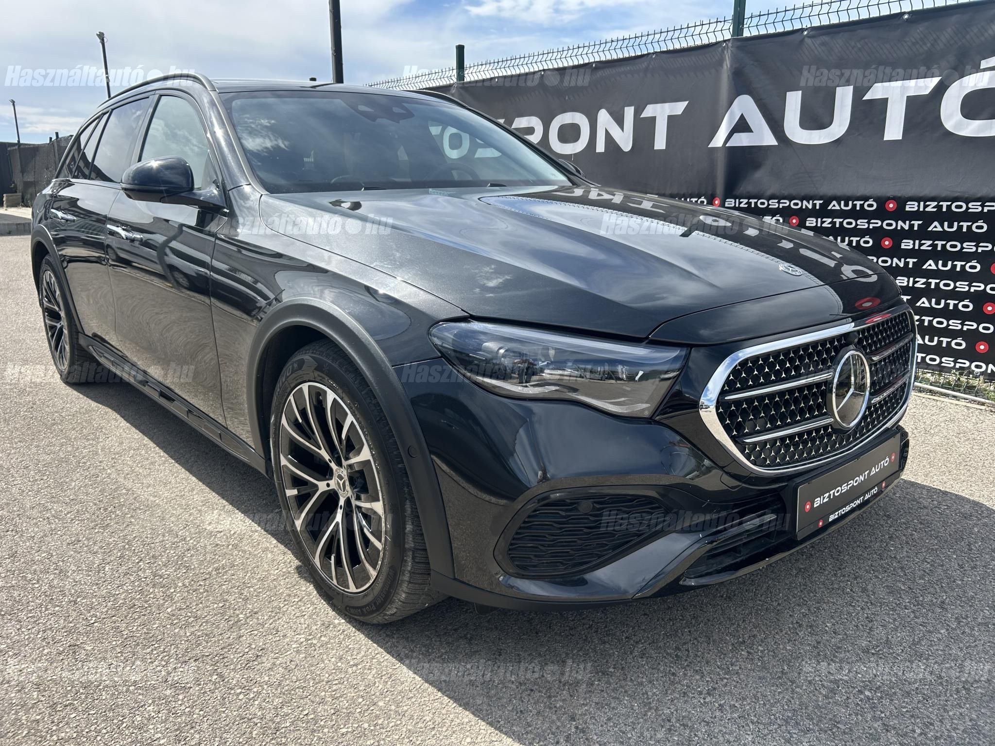 MERCEDES-BENZ E 220 2024/4 - 1