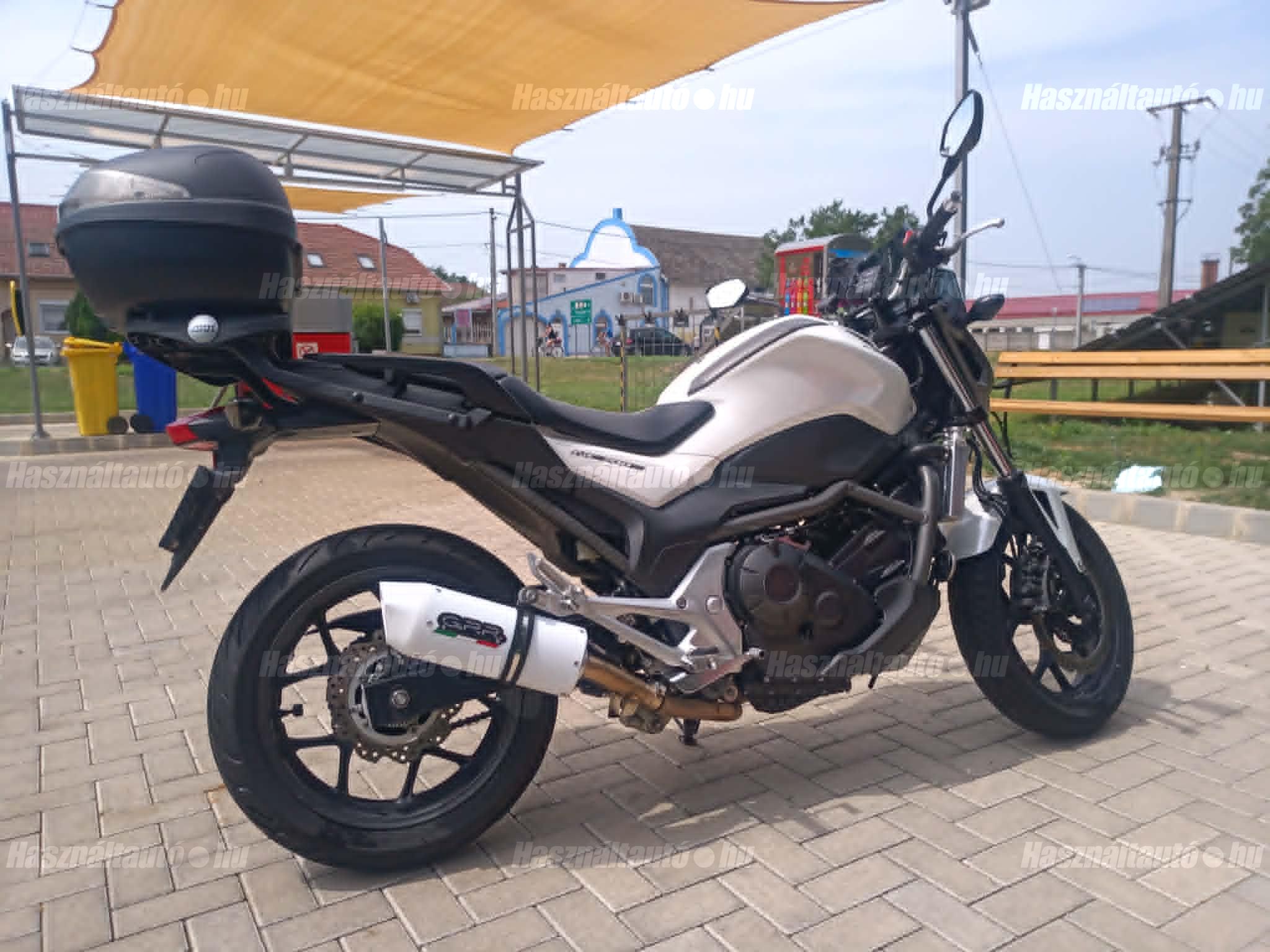 HONDA NC 700 S 2012/8 - 1