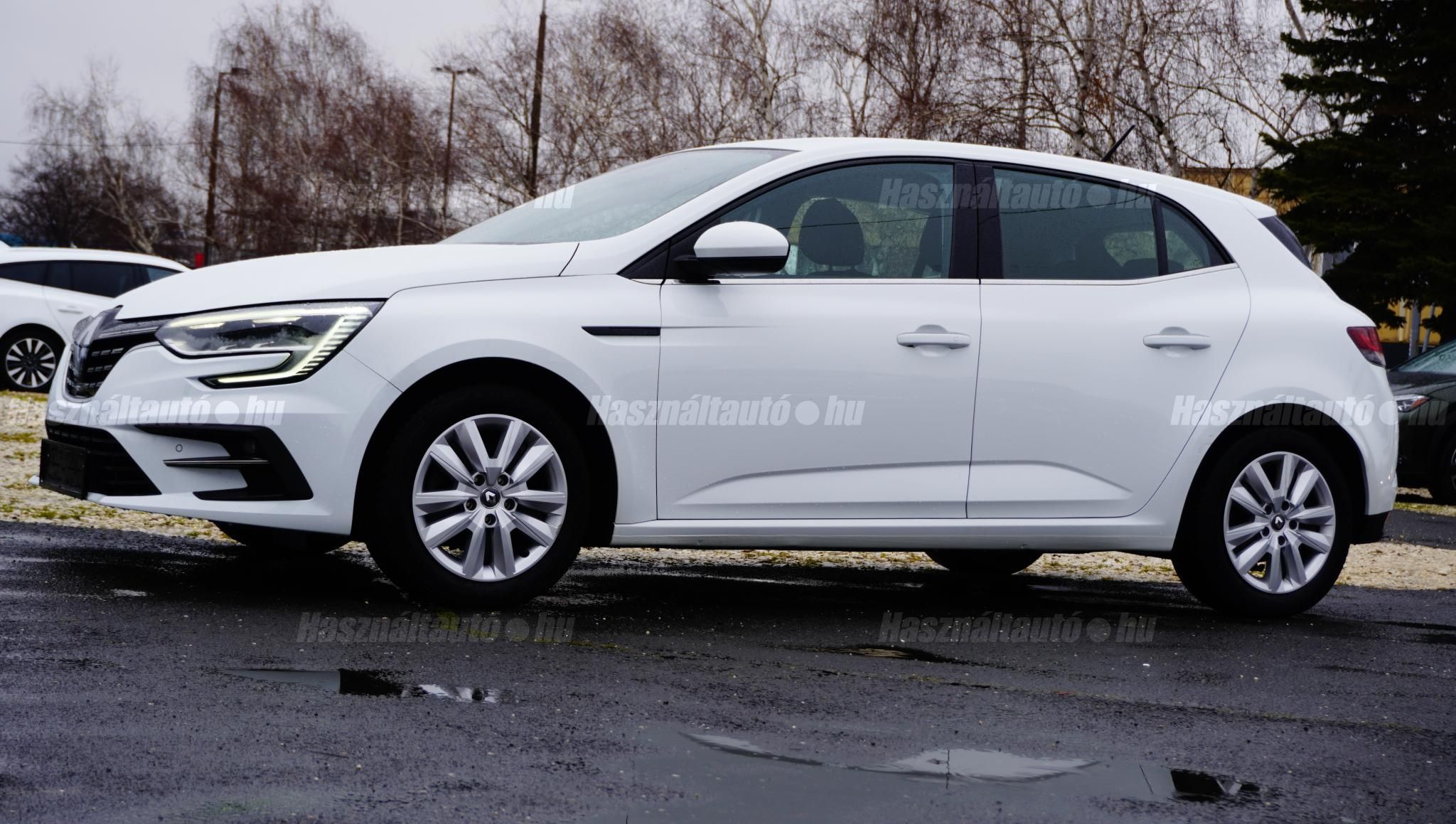 RENAULT MEGANE 2021/9 - 1