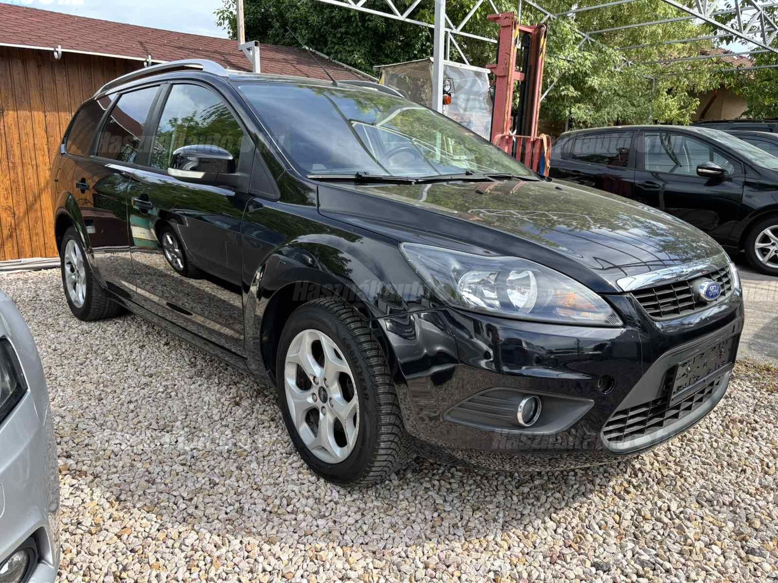 FORD FOCUS 2010/4 - 1