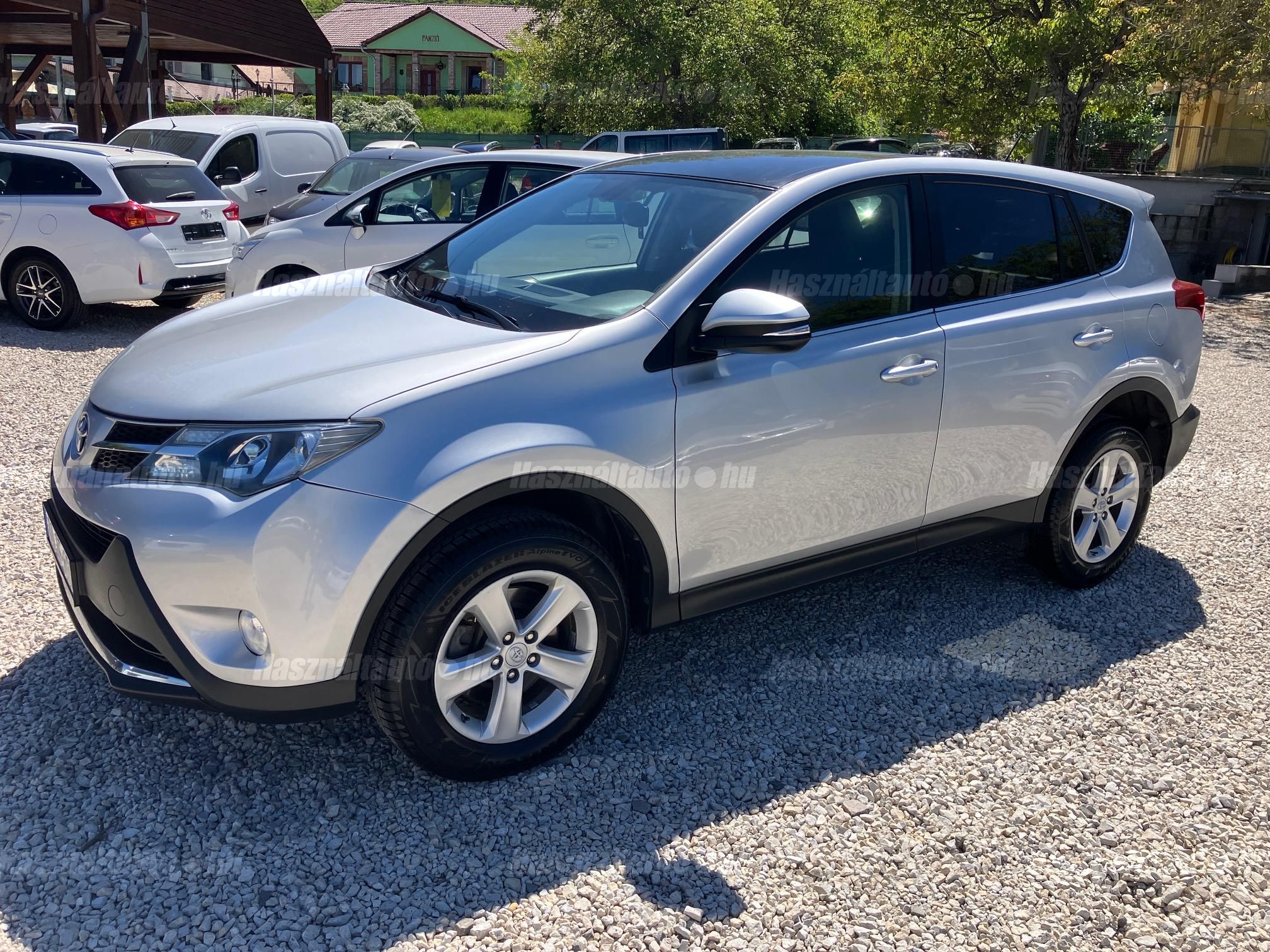 TOYOTA RAV 4 2013/4 - 1
