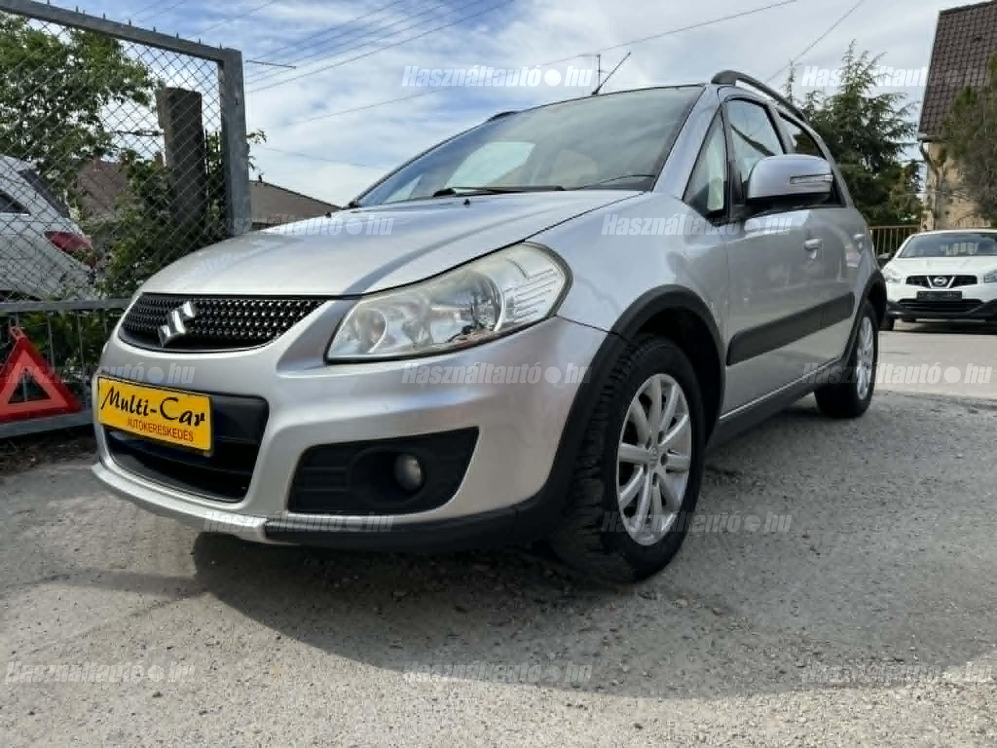 SUZUKI SX4 2012/6 - 1